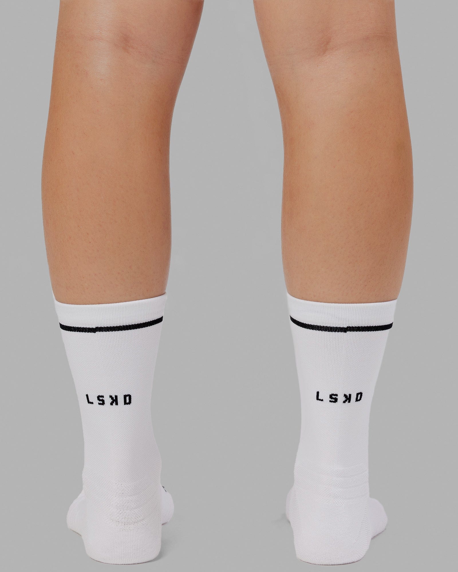 10023-fast-performance-crew-socks-2.0-white-black-3.jpg Fast Performance Crew Socks 2.0 - White-Black