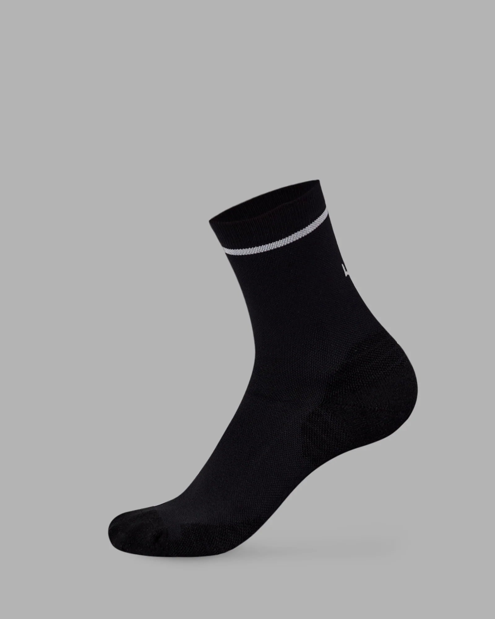 10028-fast-performance-quarter-socks-2.0-black-white-1.jpg Fast Performance Quarter Socks 2.0 - Black-White
