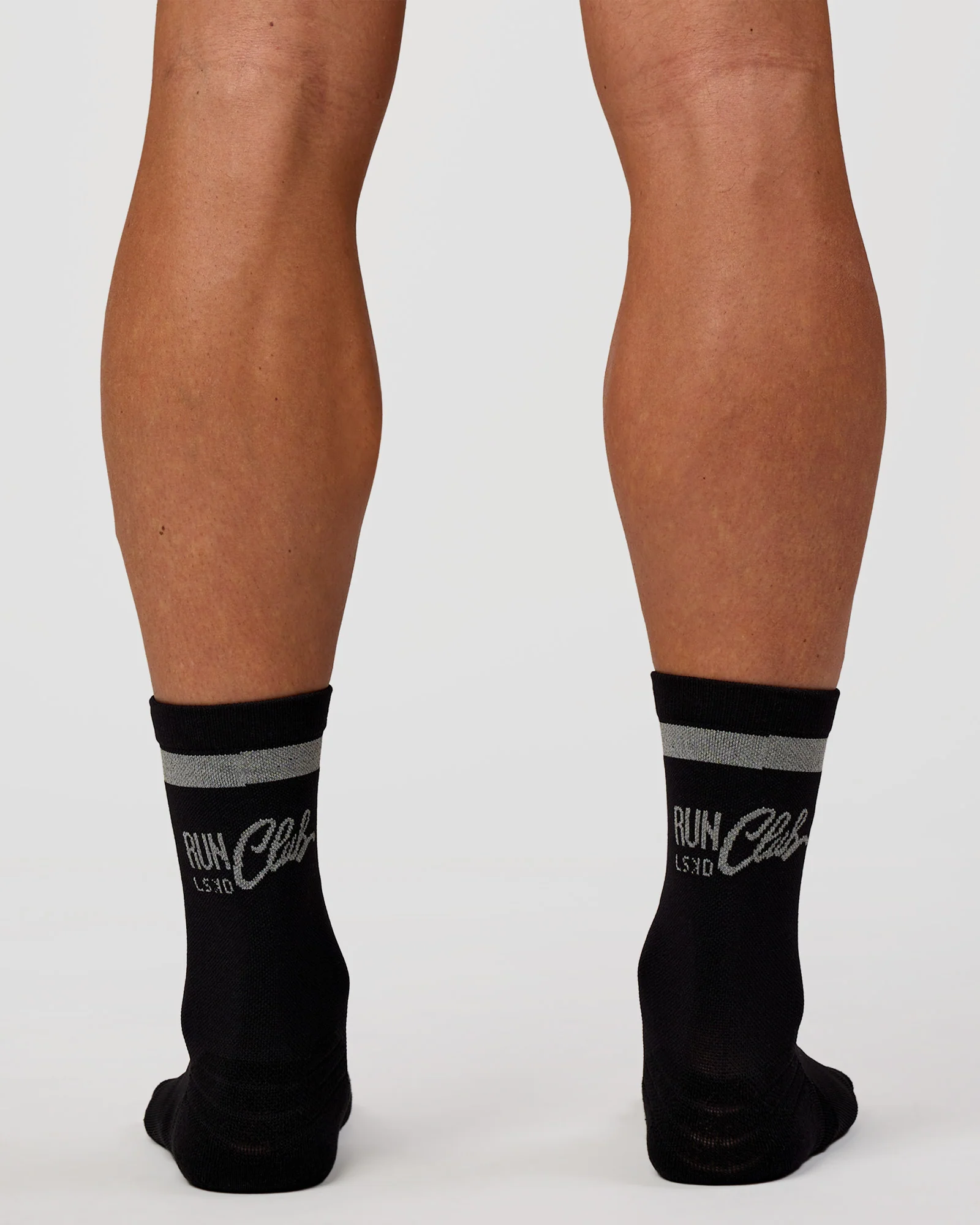 10038-run-club-performance-socks-2.0-black-reflective-3.webp Run Club Performance Socks 2.0 - Black-Reflective