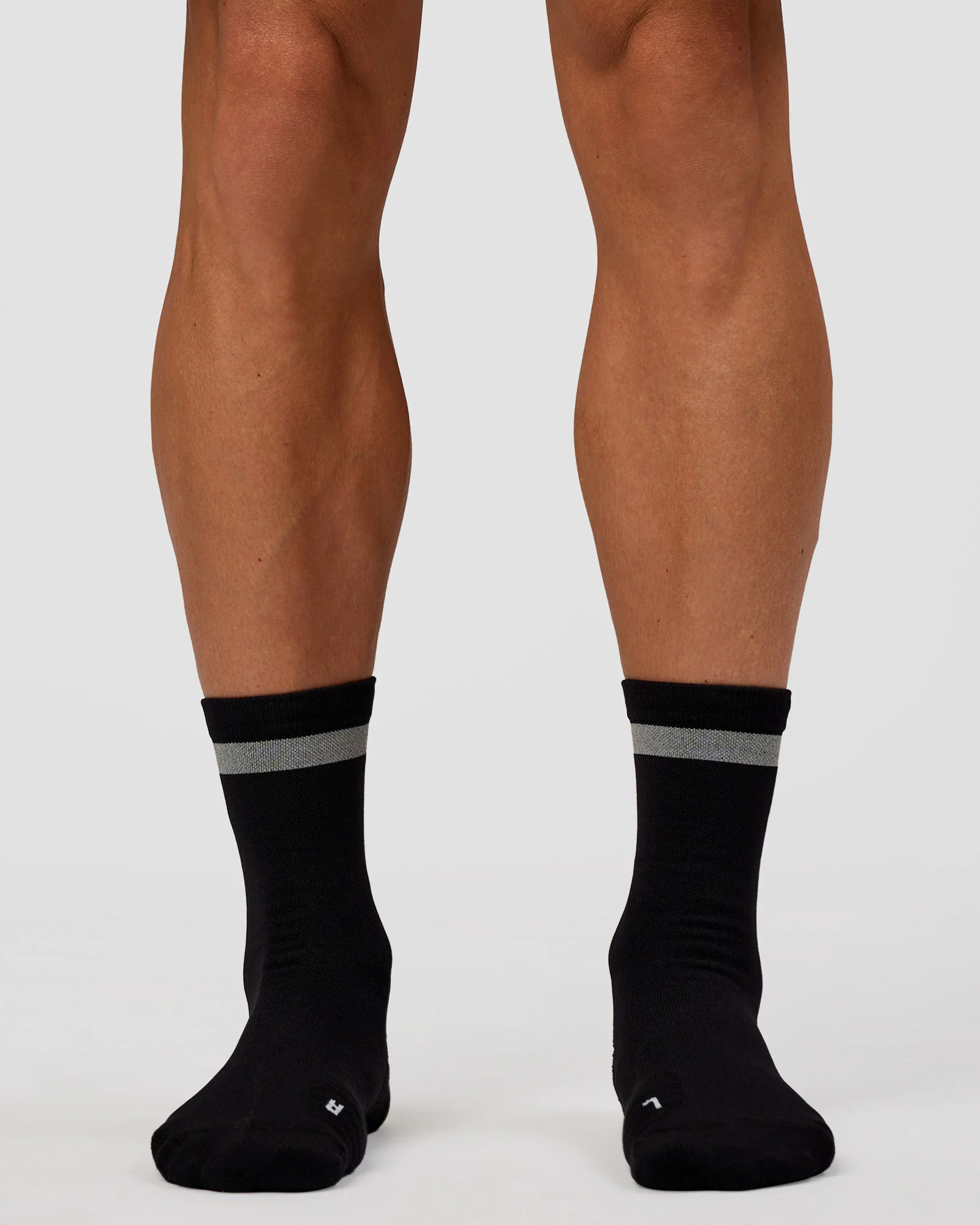 10038-run-club-performance-socks-2.0-black-reflective-6.webp Run Club Performance Socks 2.0 - Black-Reflective
