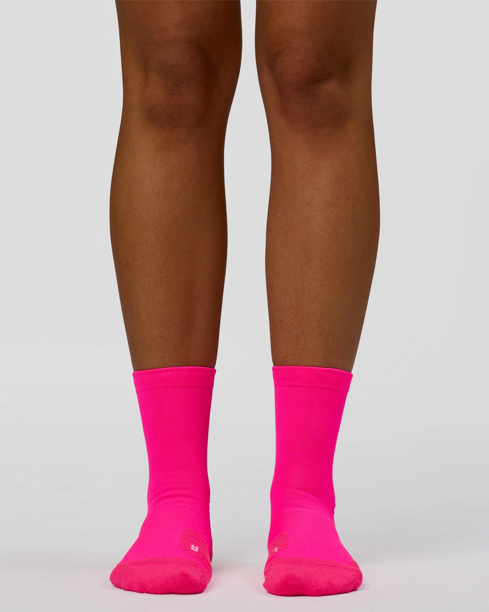 10073-race-performance-quarter-socks-neon-pink-reflective-4.webp Race Performance Quarter Socks - Neon Pink-Reflective