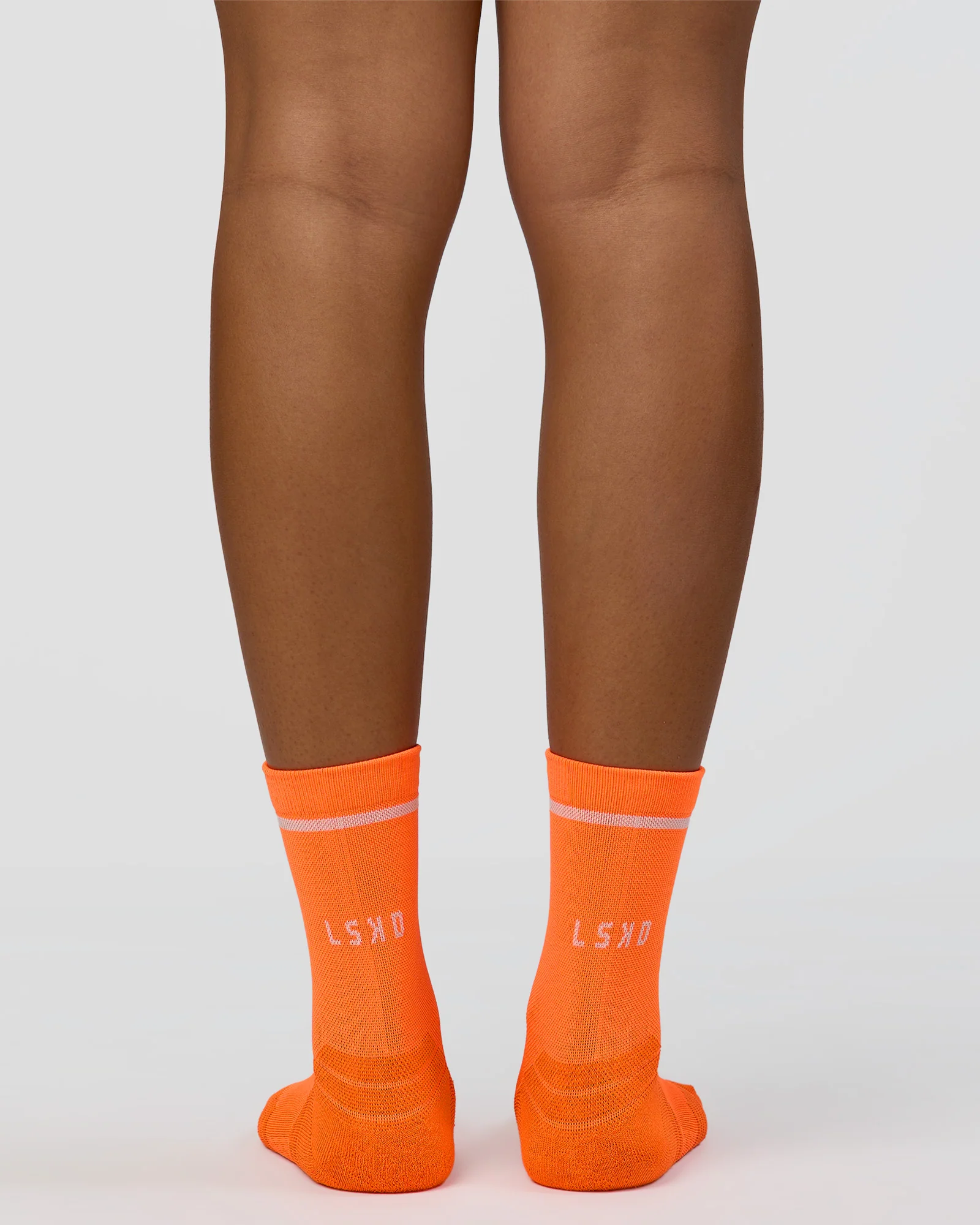 10078-fast-performance-quarter-socks-2.0-neon-orange-white-3.webp Fast Performance Quarter Socks 2.0 - Neon Orange-White