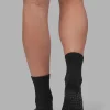 10098-signal-pilates-crew-grip-socks-2.0-black-black-3.webp Signal Pilates Crew Grip Socks 2.0 - Black-Black