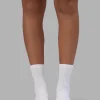 10107-signal-pilates-crew-grip-socks-2.0-white-ultra-pink-4.webp Signal Pilates Crew Grip Socks 2.0 - White-Ultra Pink