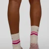 Blooming Pilates Grip Socks - Off White-Ultra Fuchsia
