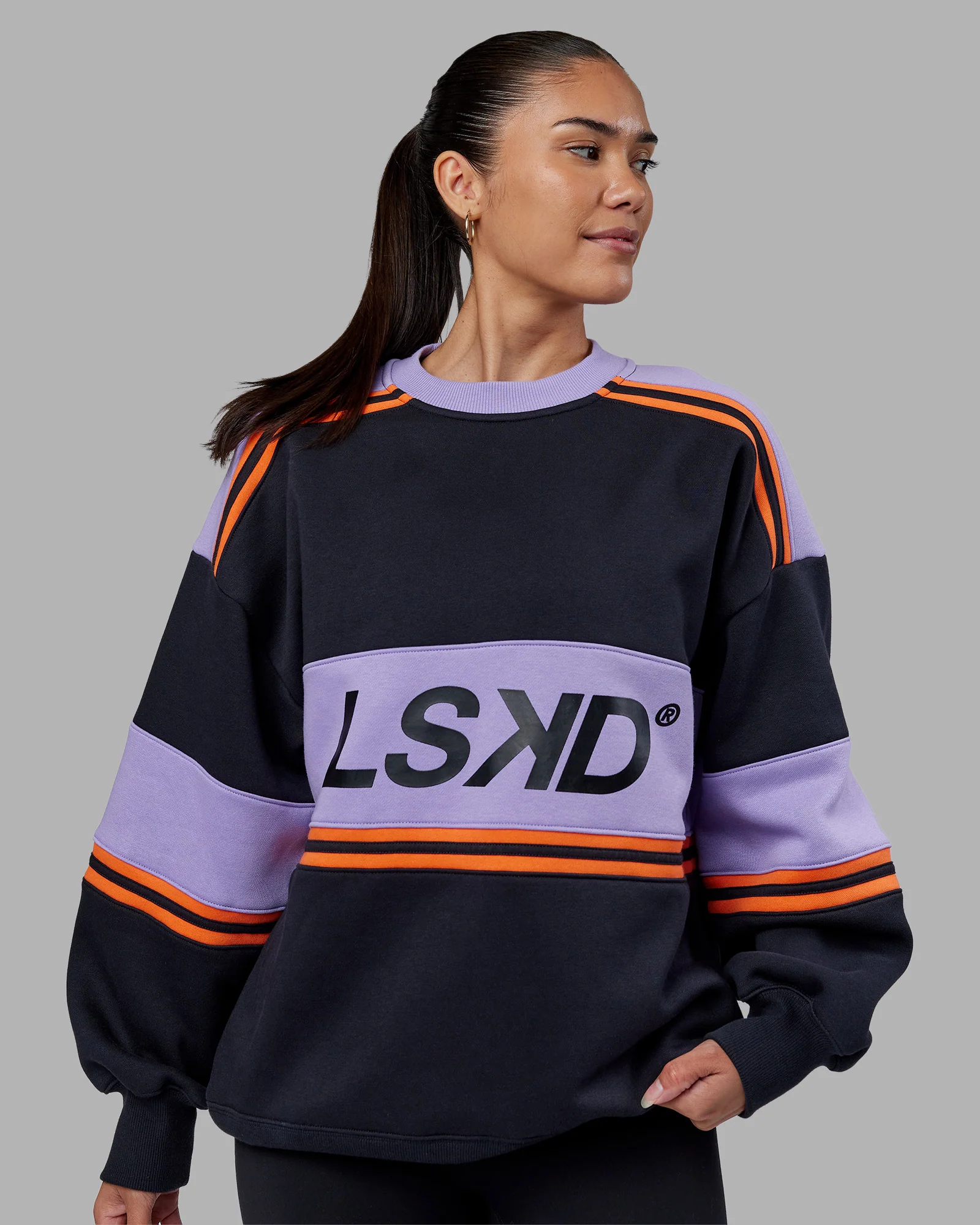 1013-a-team-sweater-oversize-caviar-violet-ray-5.webp A-Team Sweater Oversize - Caviar-Violet Ray