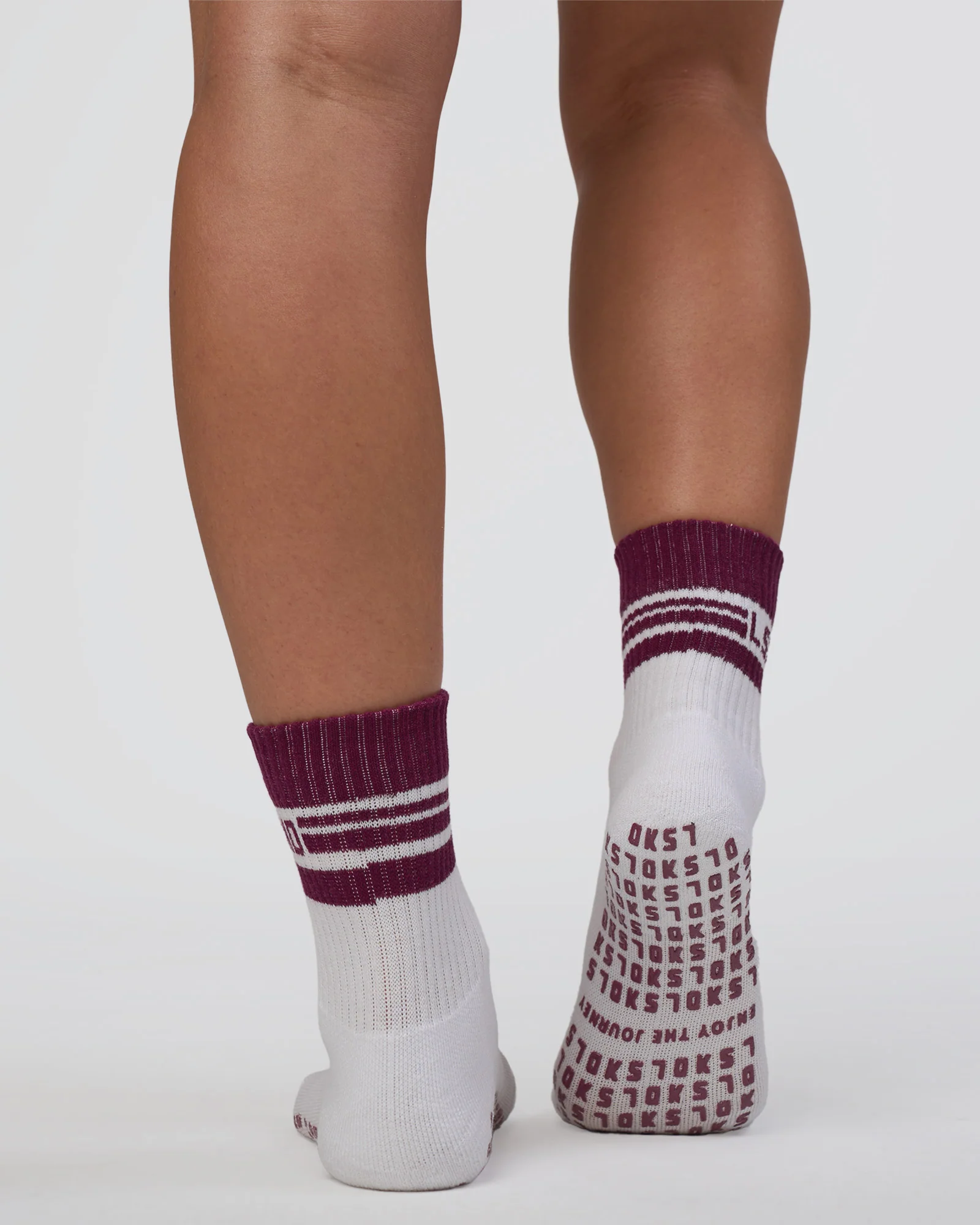 10130-aspire-pilates-grip-socks-white-plum-caspia-2.webp Aspire Pilates Grip Socks - White-Plum Caspia
