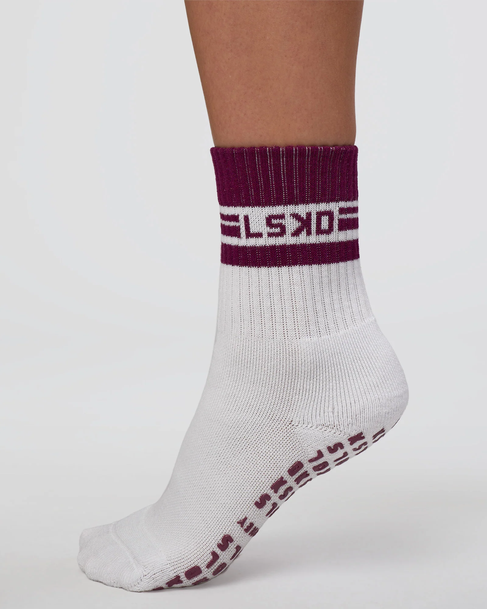 10130-aspire-pilates-grip-socks-white-plum-caspia-4.webp Aspire Pilates Grip Socks - White-Plum Caspia