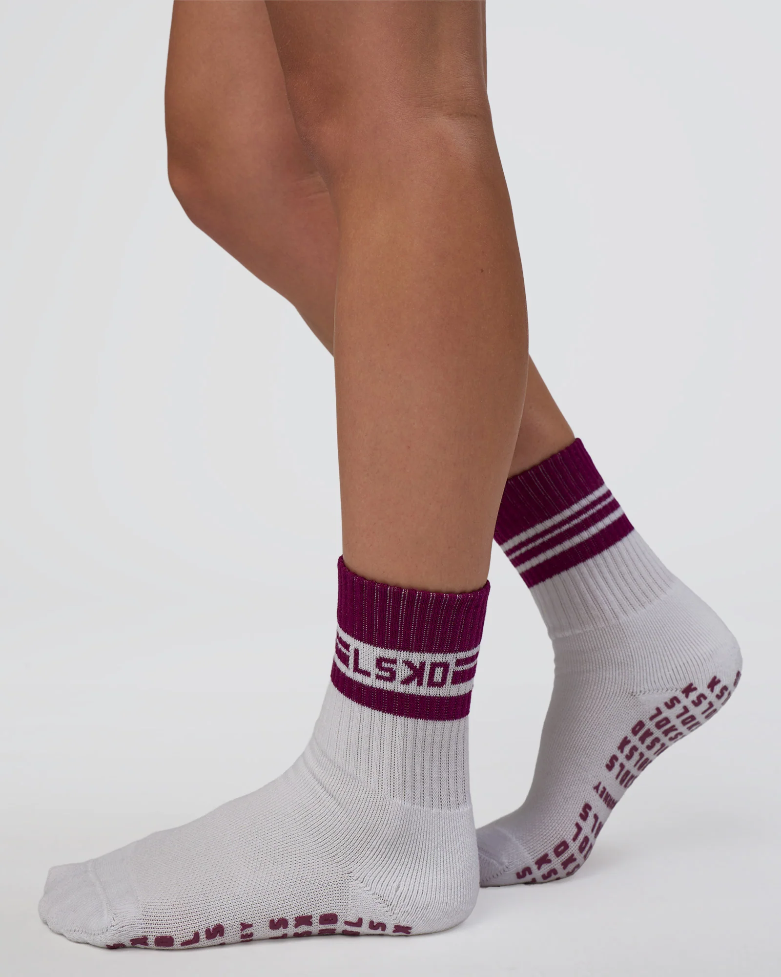 10131-white-plum-caspia-s-white-plum-caspia-s-variation-1.webp Aspire Pilates Grip Socks - White-Plum Caspia