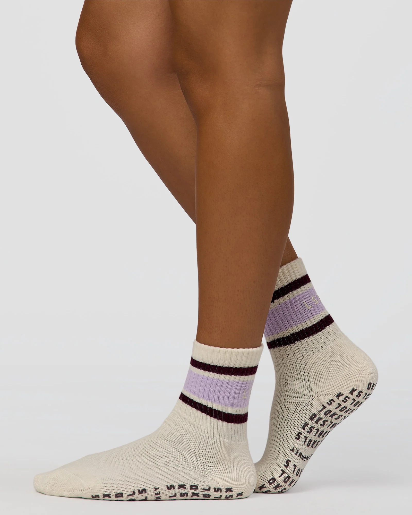 10134-flow-pilates-grip-socks-off-white-pale-lilac-1.webp Flow Pilates Grip Socks - Off White-Pale Lilac
