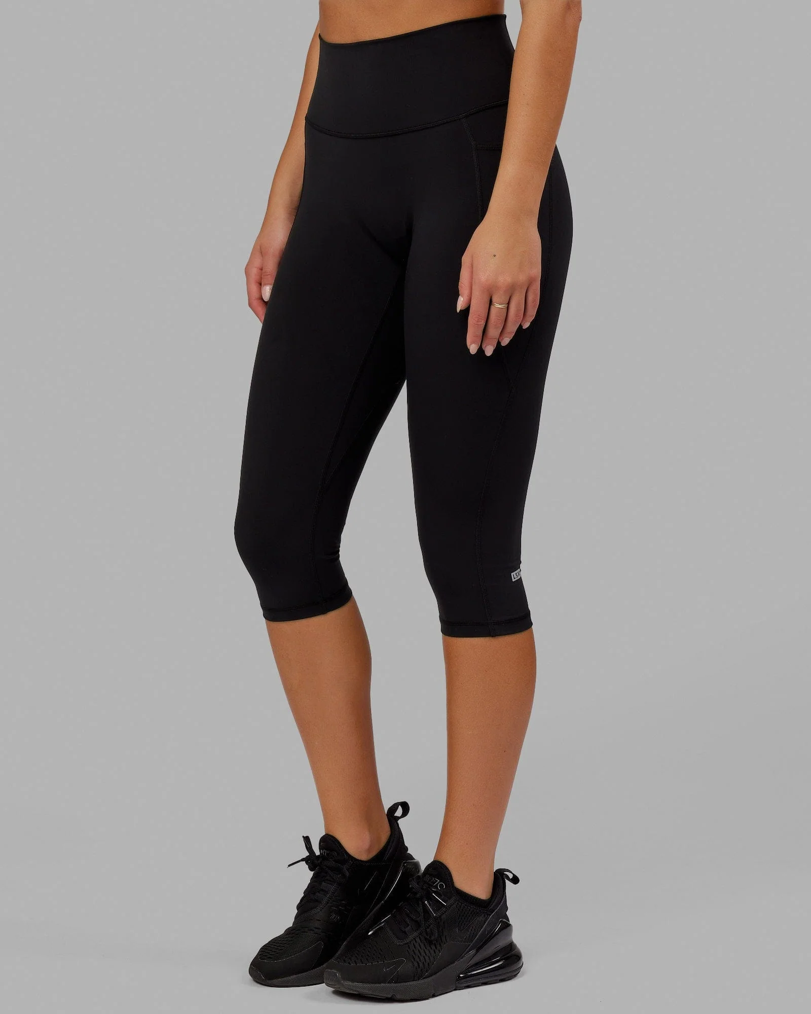 10185-o.g.-fusion-ultra-high-rise-3-4-legging-pockets-black-1.webp O.G. Fusion Ultra High-Rise 3/4 Legging Pockets - Black