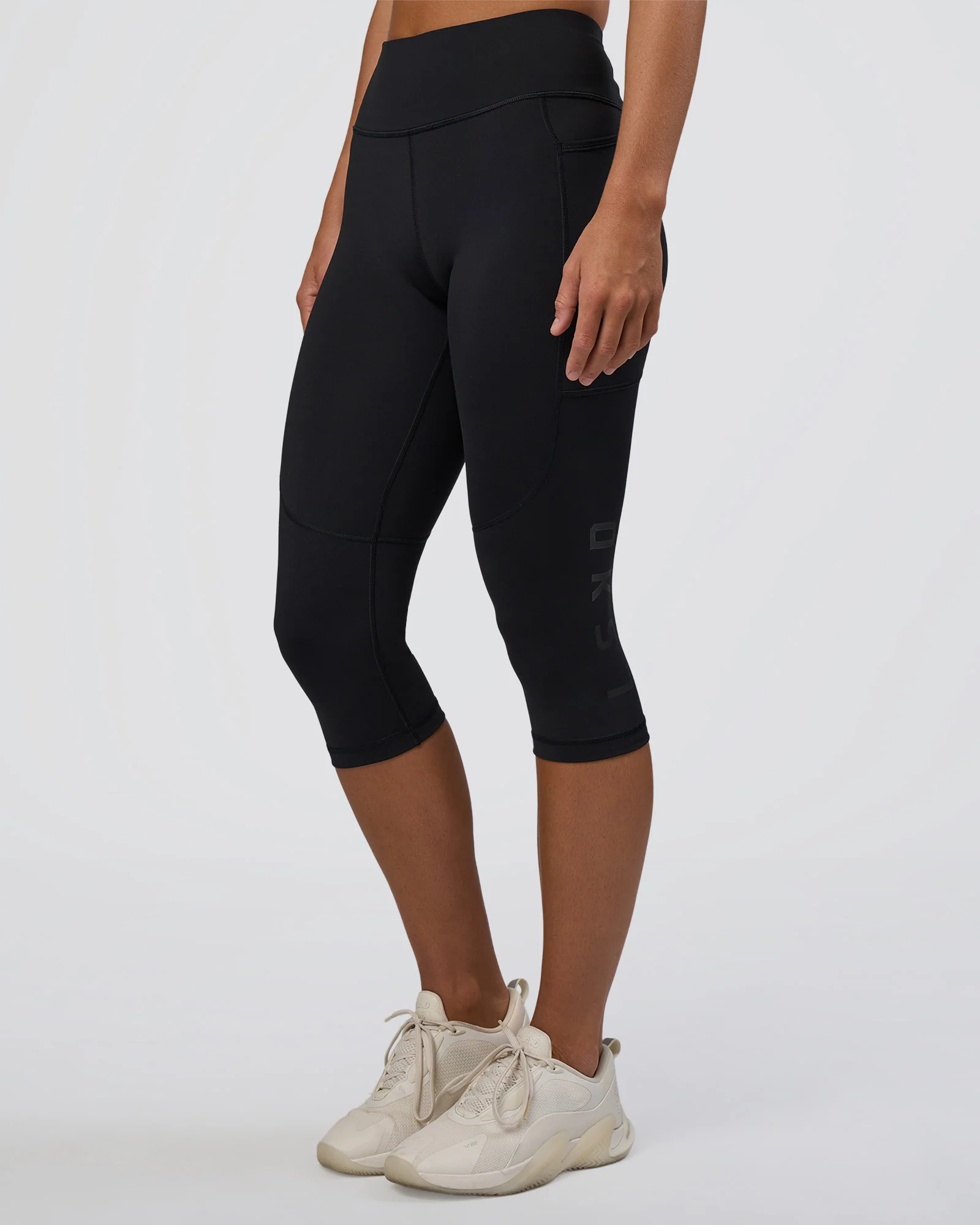 10203-rep-ultra-high-rise-3-4-legging-pockets-black-black-1.webp Rep Ultra High-Rise 3/4 Legging Pockets - Black-Black