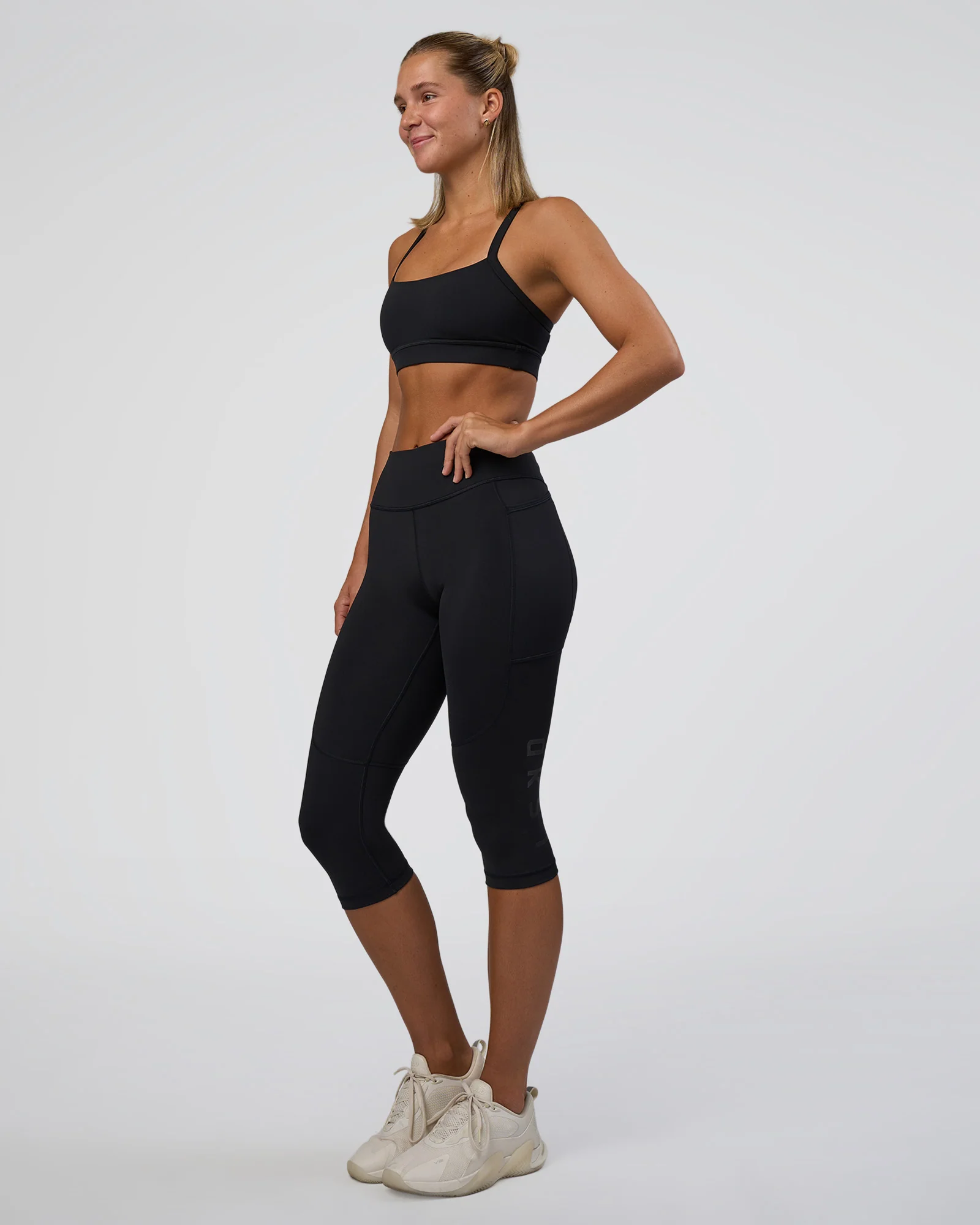 Rep Ultra High-Rise 3/4 Legging Pockets - Black-Black