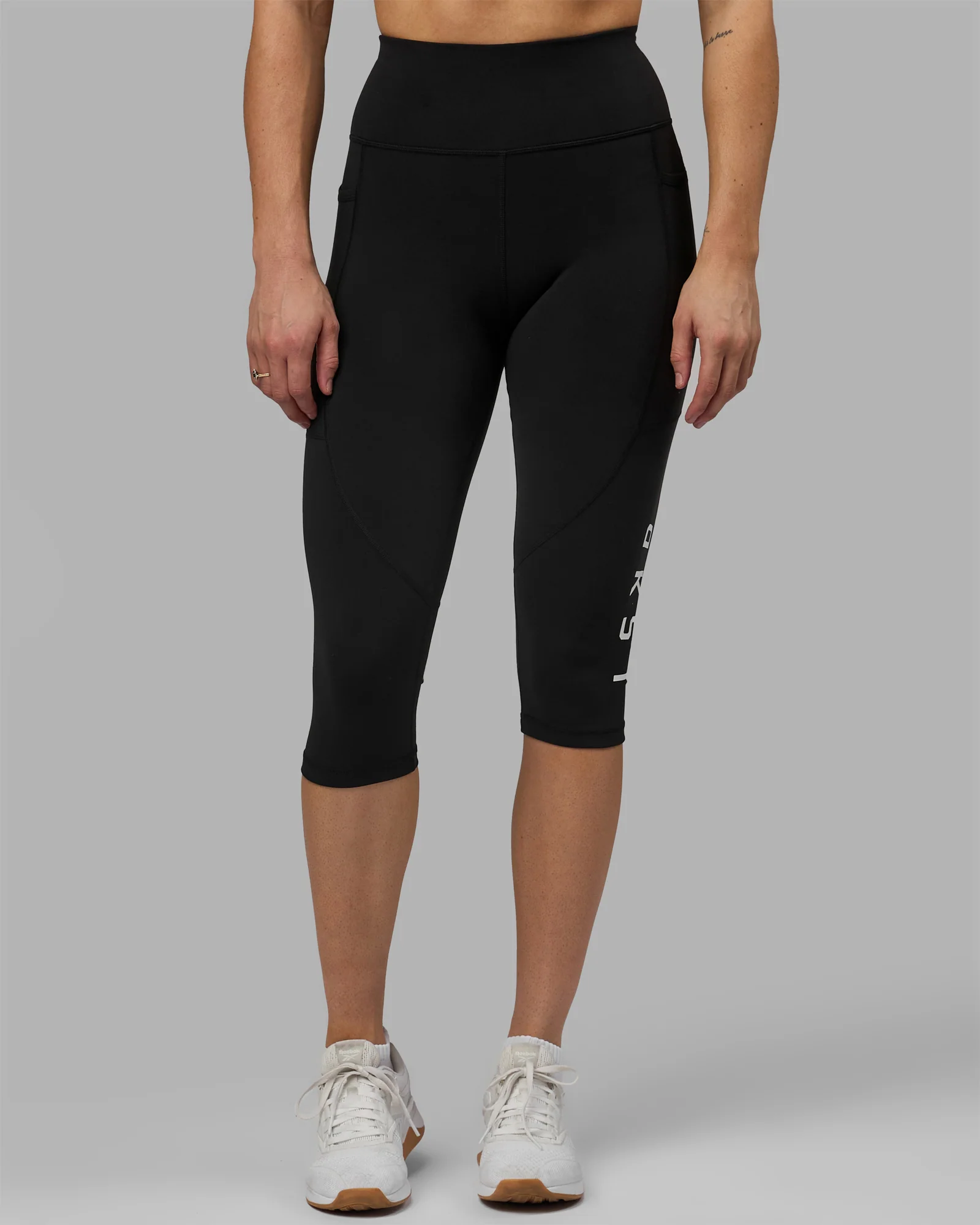 10213-black-white-2xs-black-white-2xs-variation-1.webp Rep Ultra High-Rise 3/4 Legging Pockets - Black-White