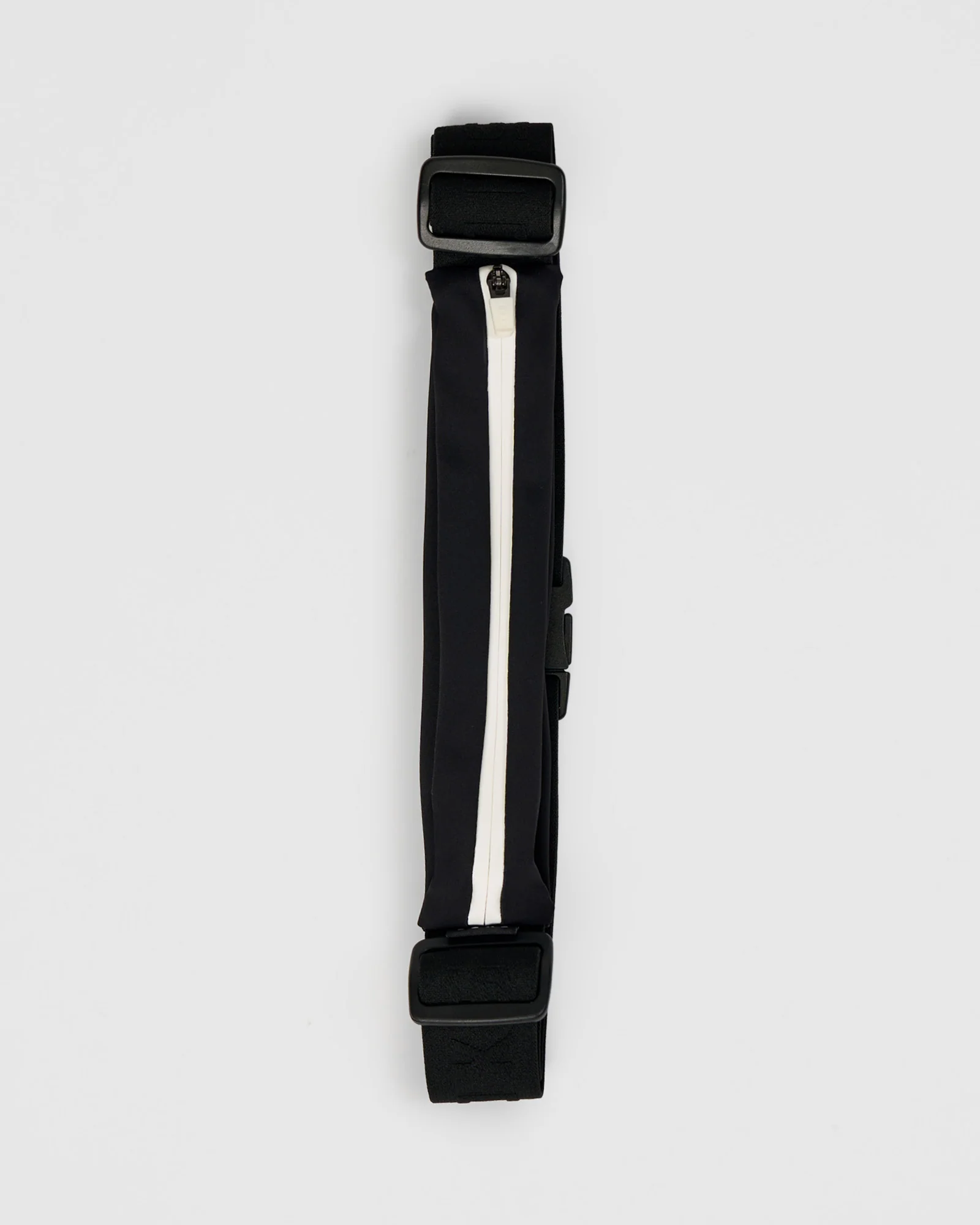 1023-rep-run-belt-2.0-black-white-1.webp Rep Run Belt 2.0 - Black-White