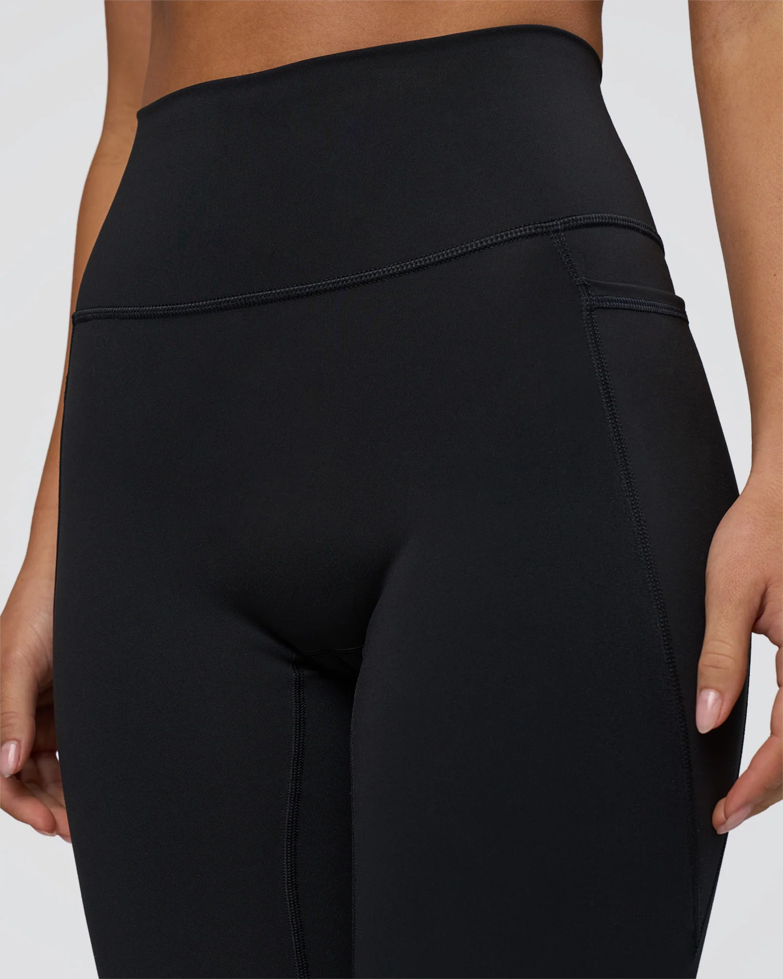 10239-fusion-ultra-high-rise-3-4-legging-pockets-black-8.webp Fusion Ultra High-Rise 3/4 Legging Pockets - Black