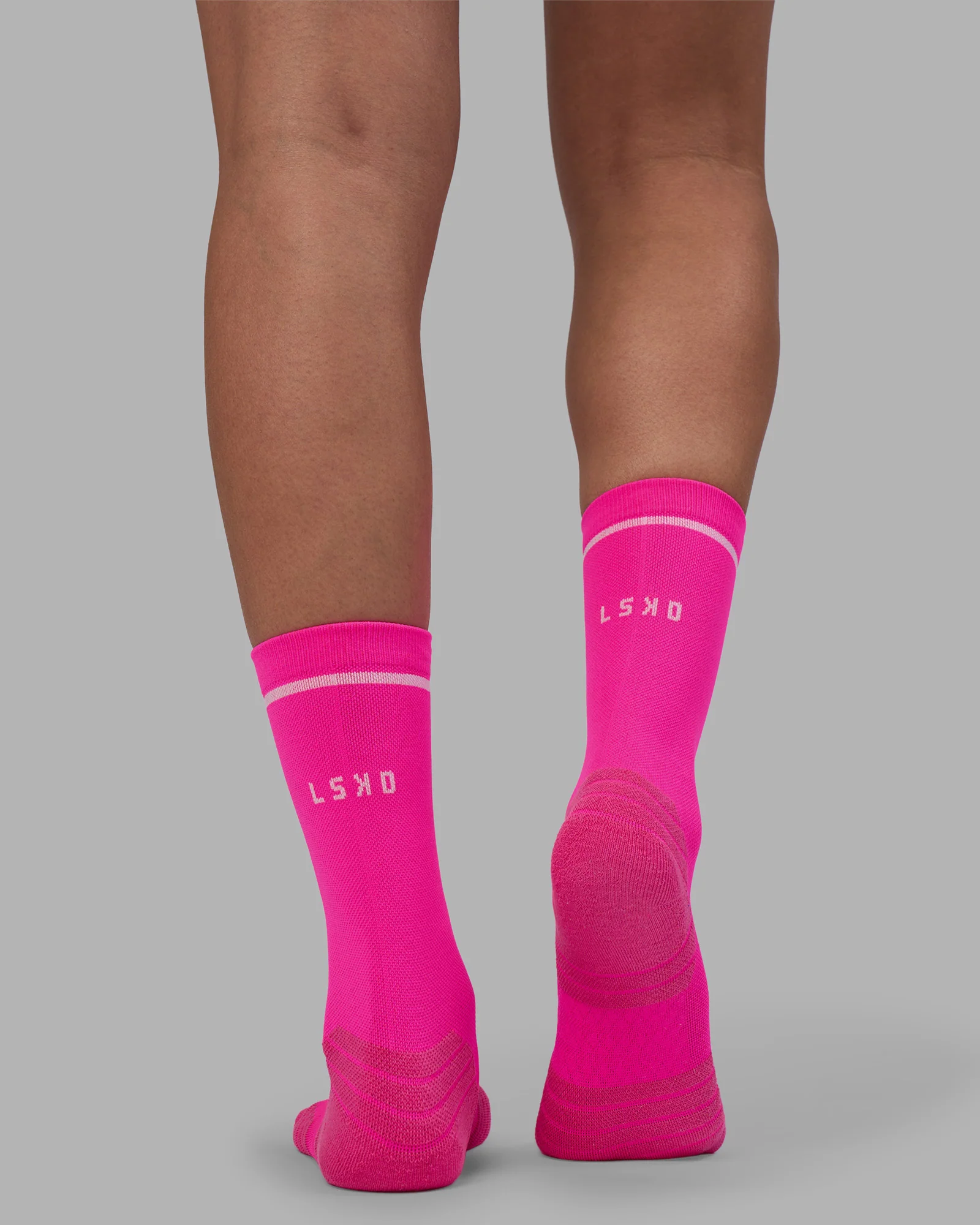 1024-fast-performance-crew-socks-neon-pink-white-3.webp Fast Performance Crew Socks - Neon Pink-White