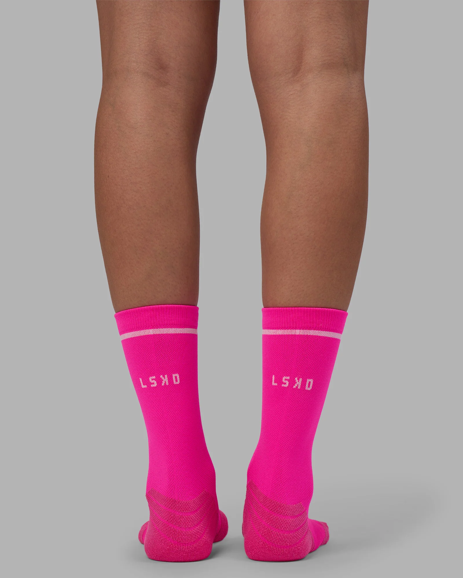 1024-fast-performance-crew-socks-neon-pink-white-4.webp Fast Performance Crew Socks - Neon Pink-White