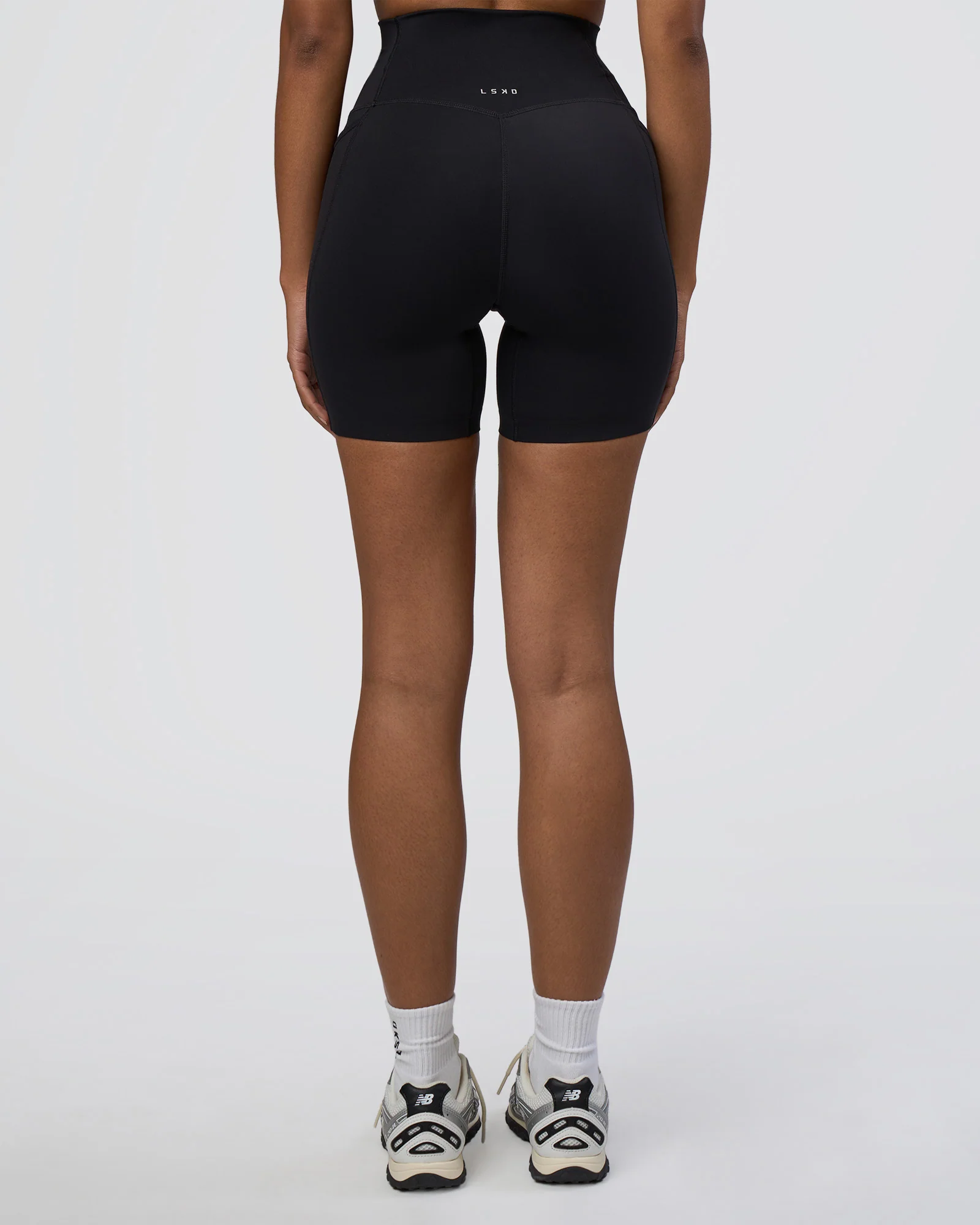 10275-elixir-ultra-high-rise-6-short-pockets-black-4.webp Elixir Ultra High-Rise 6" Short Pockets - Black