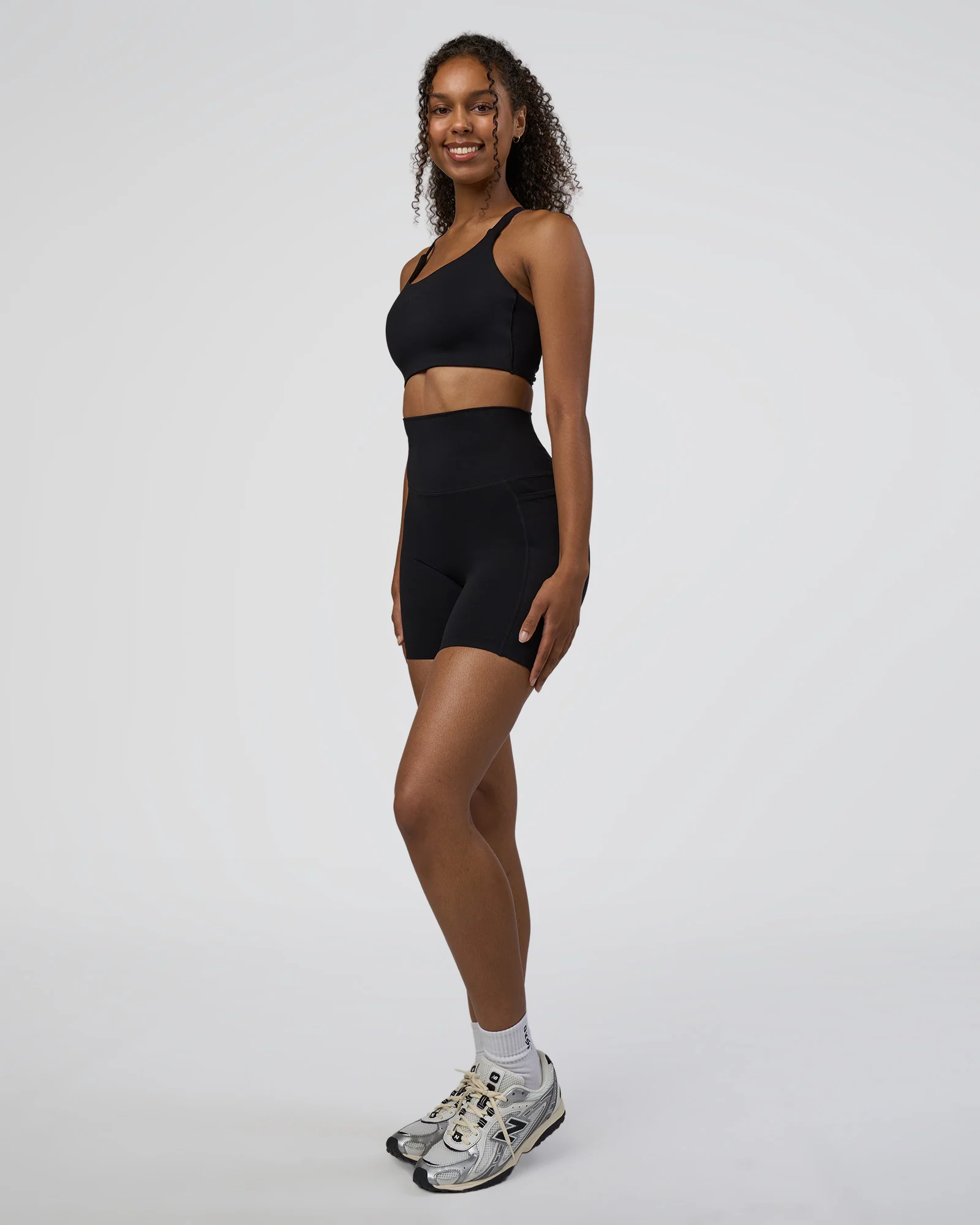 10275-elixir-ultra-high-rise-6-short-pockets-black-5.webp Elixir Ultra High-Rise 6" Short Pockets - Black