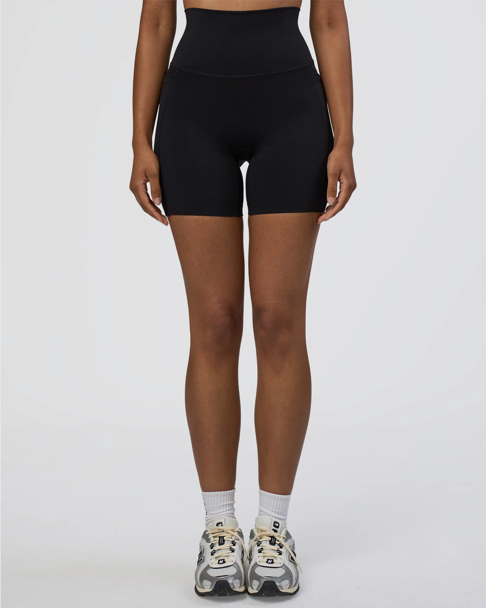 10275-elixir-ultra-high-rise-6-short-pockets-black-7.webp Elixir Ultra High-Rise 6" Short Pockets - Black