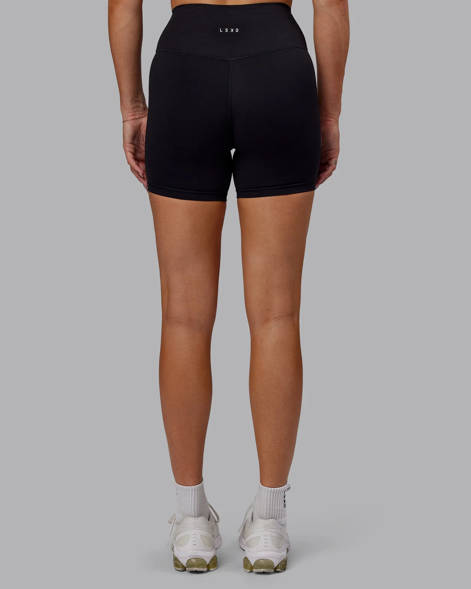 10302-fusion-ultra-high-rise-6-short-black-4.webp Fusion Ultra High-Rise 6" Short - Black