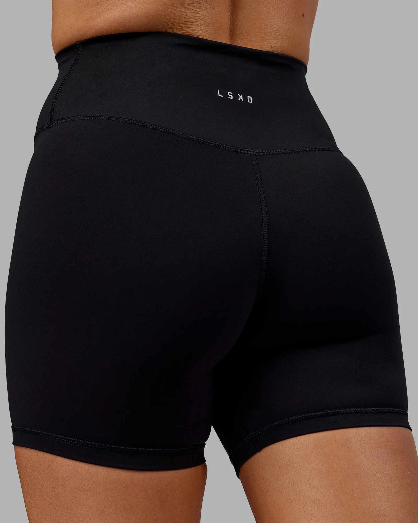 10302-fusion-ultra-high-rise-6-short-black-7.webp Fusion Ultra High-Rise 6" Short - Black