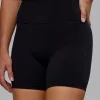10302-fusion-ultra-high-rise-6-short-black-9.webp Fusion Ultra High-Rise 6" Short - Black