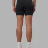 Fusion V-Contour Ultra High-Rise 6" Short Pockets - Black