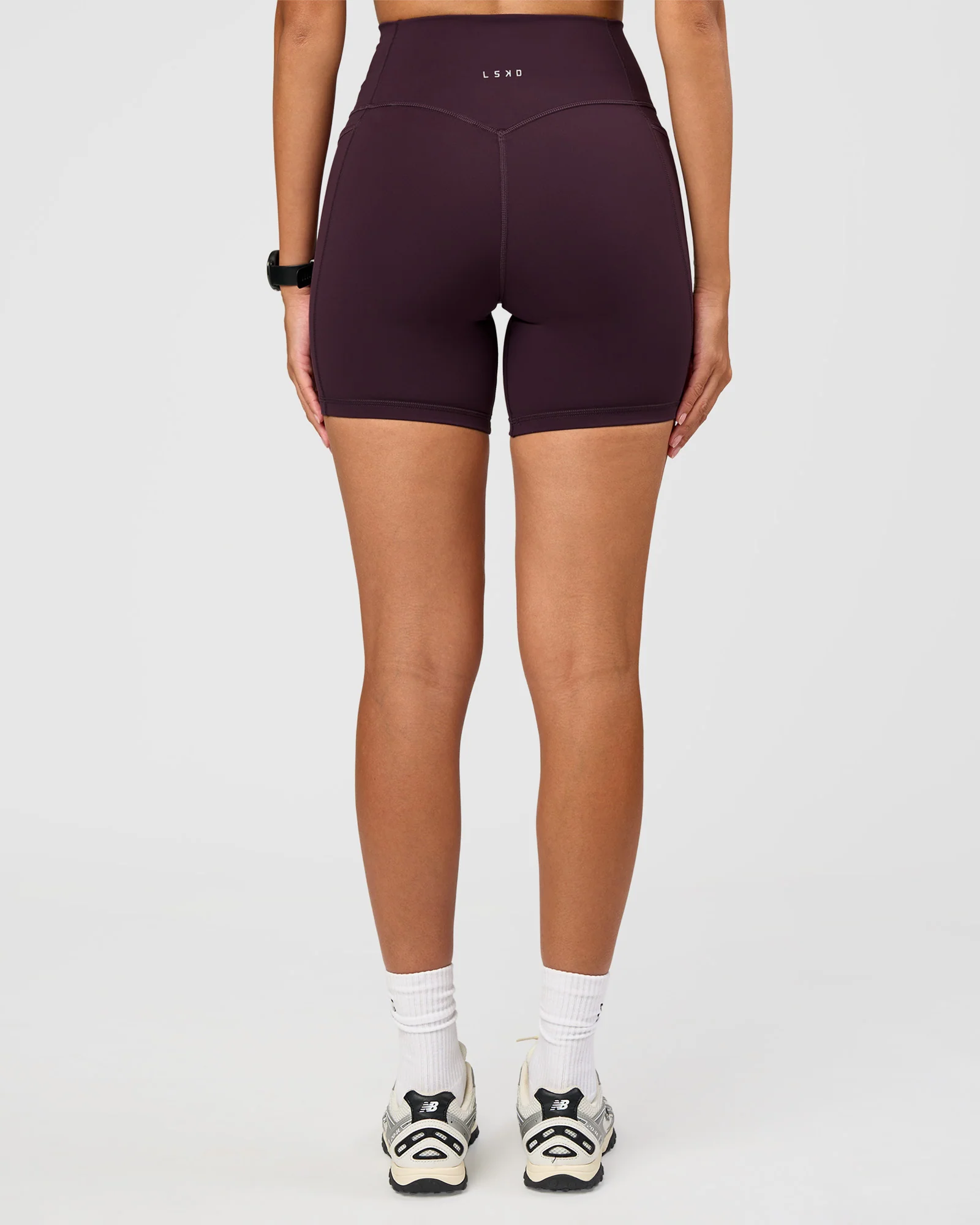 Fusion V-Contour Ultra High-Rise 6" Short Pockets - Midnight Plum