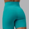 10329-fusion-ultra-high-rise-6-short-pockets-uplift-blue-8.webp Fusion Ultra High-Rise 6" Short Pockets - Uplift Blue