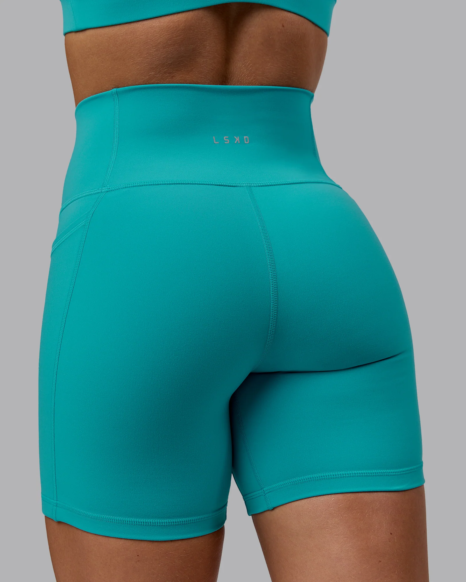 10329-fusion-ultra-high-rise-6-short-pockets-uplift-blue-8.webp Fusion Ultra High-Rise 6" Short Pockets - Uplift Blue