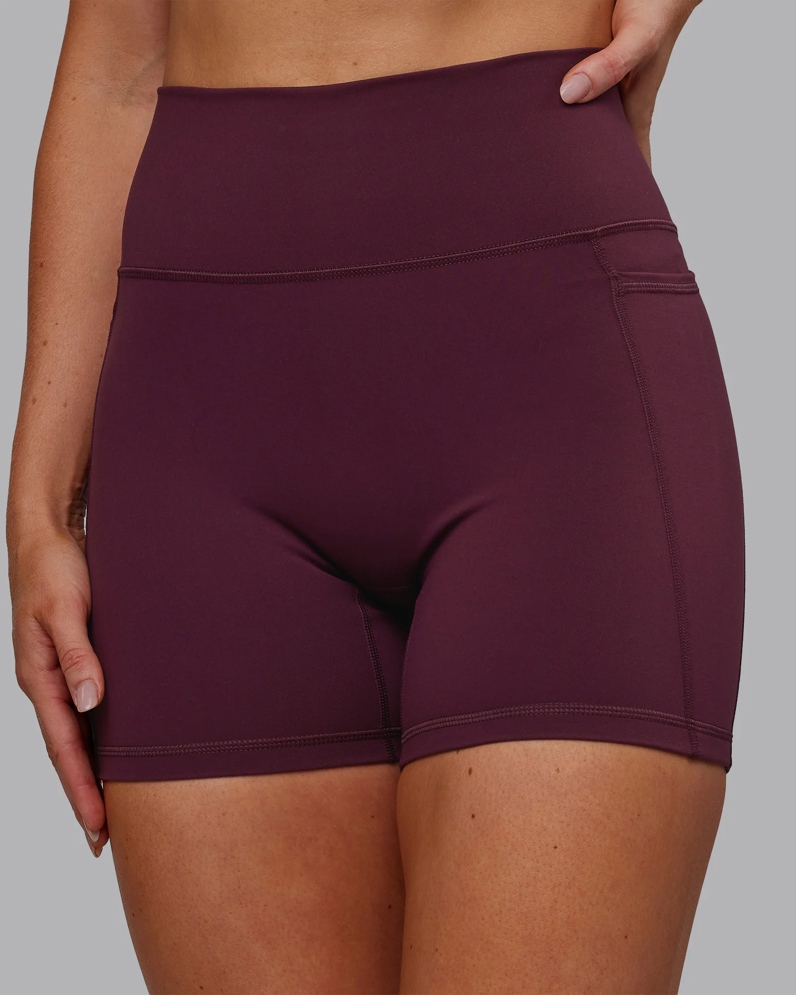 10338-fusion-ultra-high-rise-6-short-pockets-cherry-lacquer-2.webp Fusion Ultra High-Rise 6" Short Pockets - Cherry Lacquer