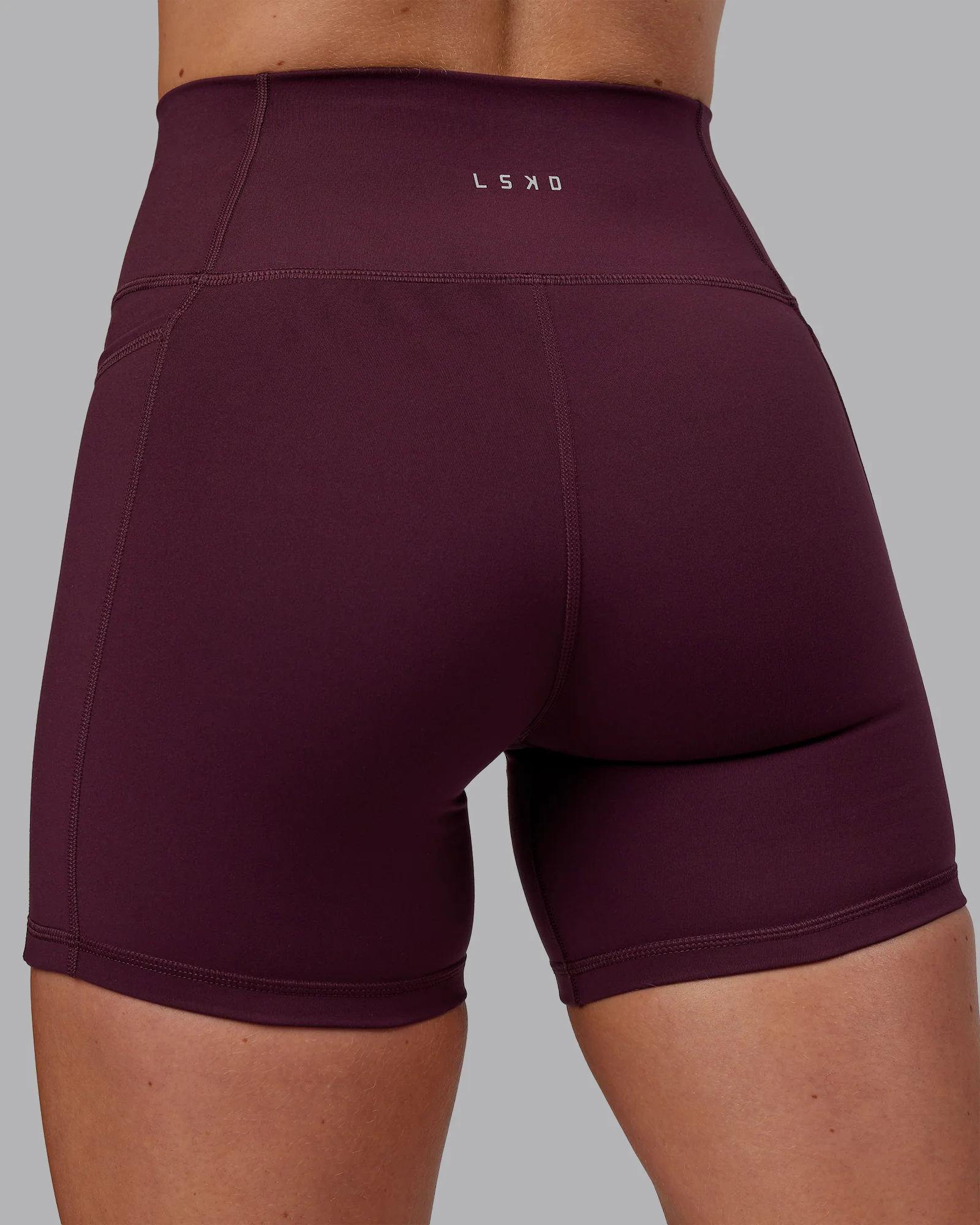 10338-fusion-ultra-high-rise-6-short-pockets-cherry-lacquer-4.webp Fusion Ultra High-Rise 6" Short Pockets - Cherry Lacquer