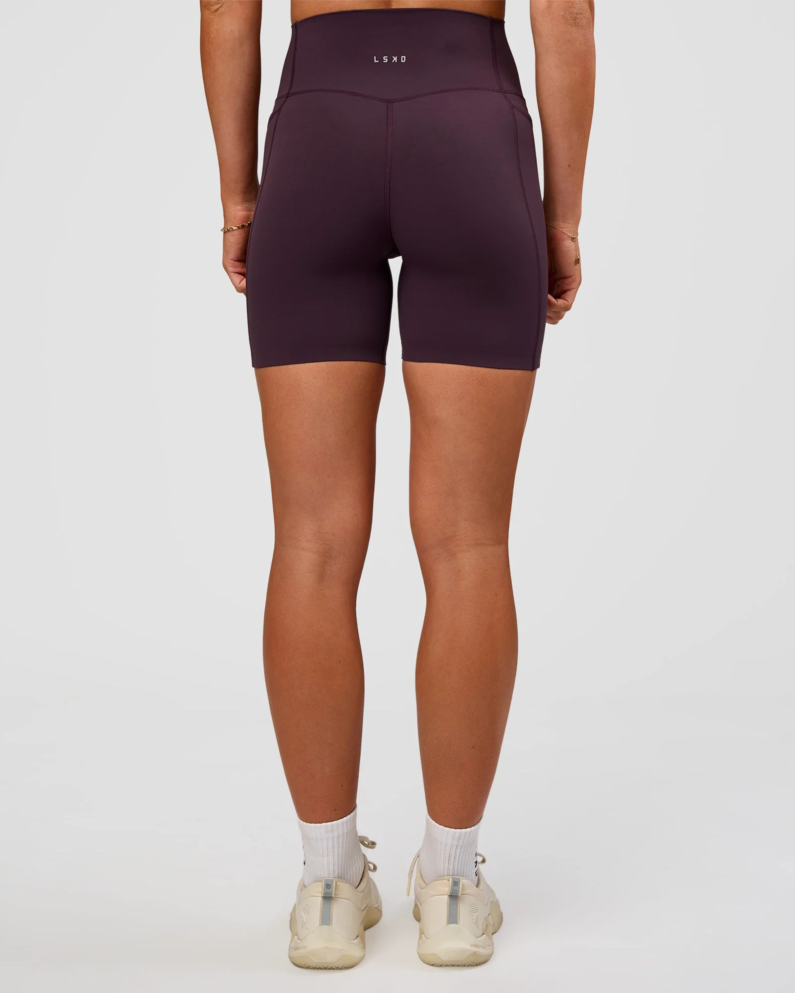10419-elixir-ultra-high-rise-6-short-pockets-midnight-plum-5.webp Elixir Ultra High-Rise 6” Short Pockets - Midnight Plum