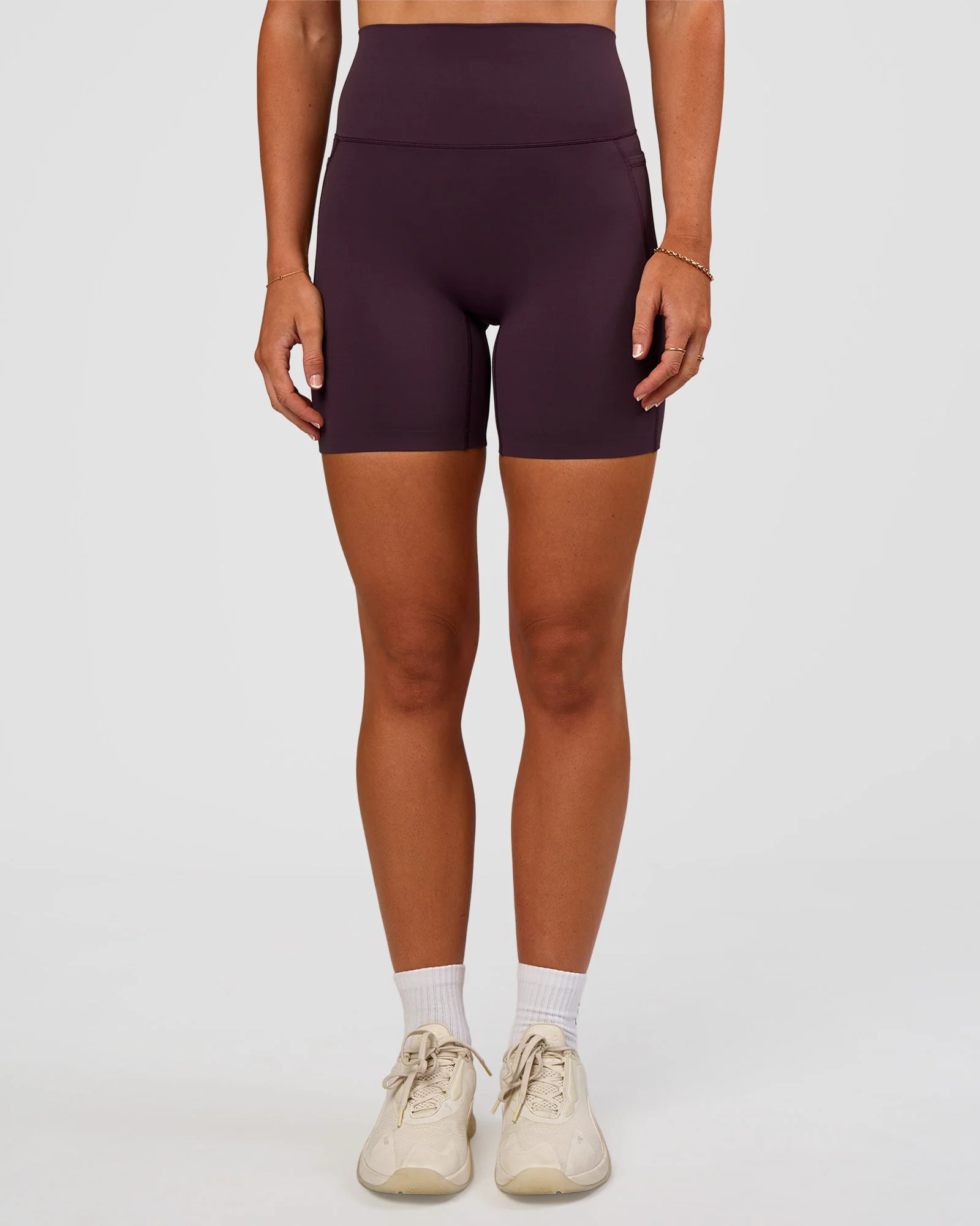 10419-elixir-ultra-high-rise-6-short-pockets-midnight-plum-7.webp Elixir Ultra High-Rise 6” Short Pockets - Midnight Plum