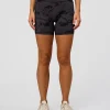 10428-fusion-ultra-high-rise-6-short-pockets-black-tie-dye-7.webp Fusion Ultra High-Rise 6" Short Pockets - Black Tie Dye