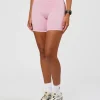 10446-fusion-v-contour-ultra-high-rise-6-short-pockets-marshmallow-1.webp Fusion V-Contour Ultra High-Rise 6" Short Pockets - Marshmallow