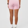 10446-fusion-v-contour-ultra-high-rise-6-short-pockets-marshmallow-4.webp Fusion V-Contour Ultra High-Rise 6" Short Pockets - Marshmallow