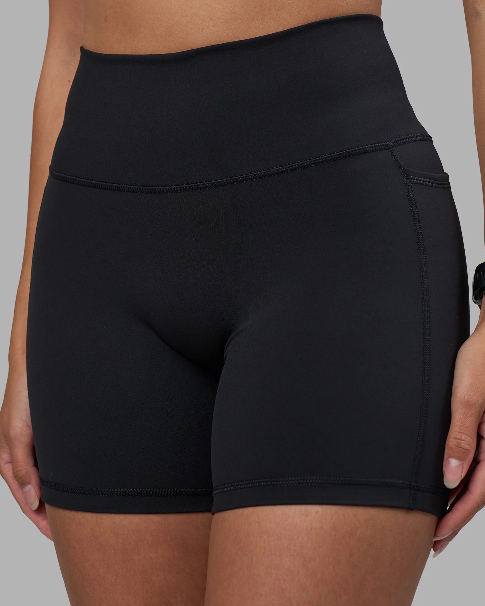 Fusion High-Rise 6" Short Pockets - Black