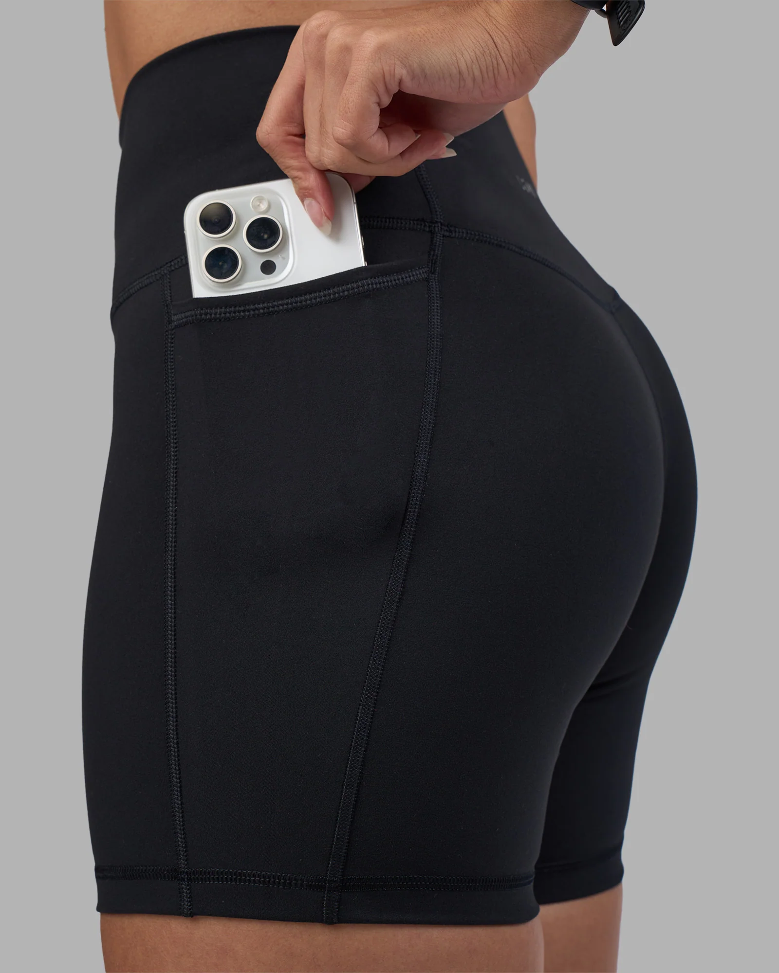 10455-fusion-high-rise-6-short-pockets-black-6.webp Fusion High-Rise 6" Short Pockets - Black