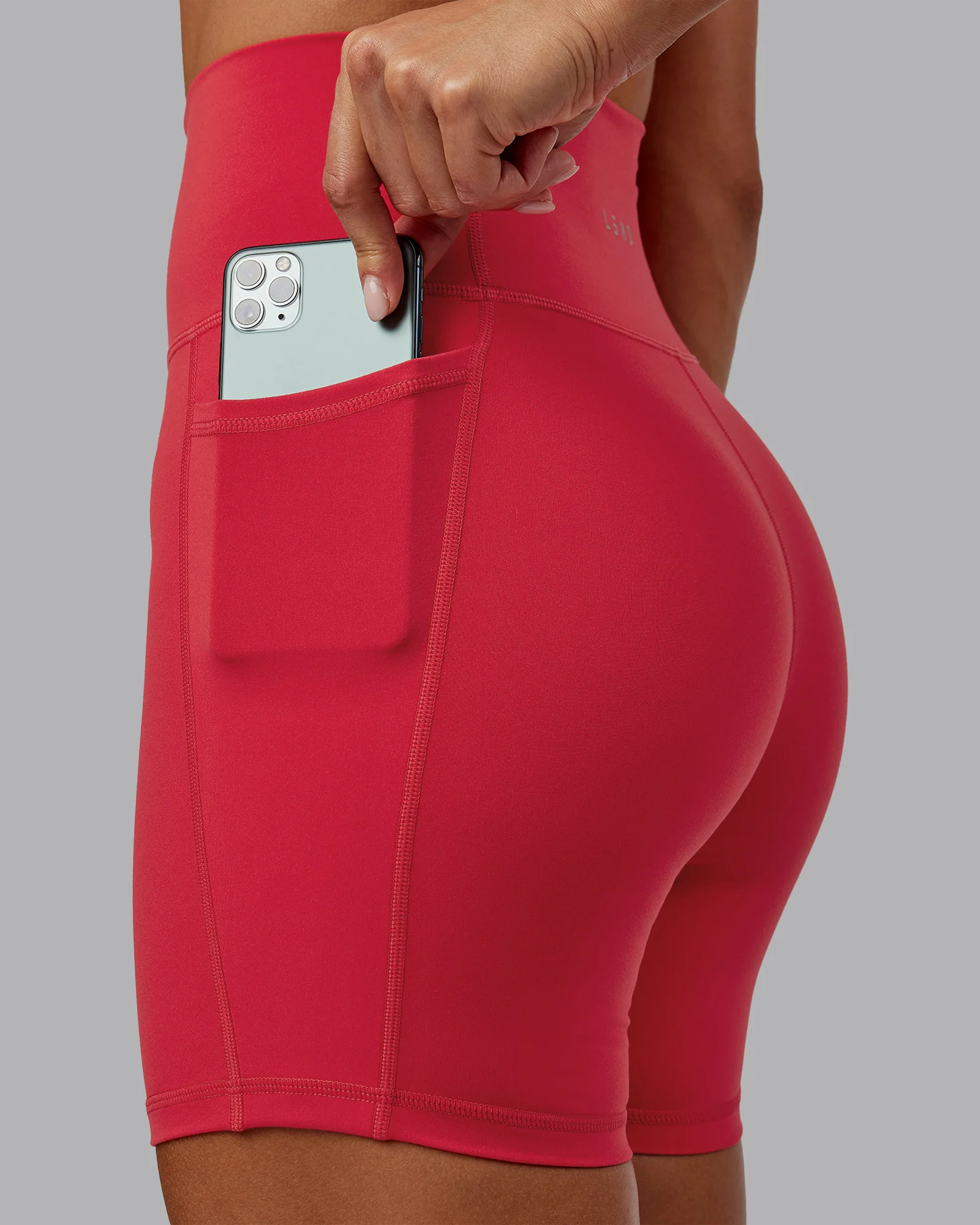 O.G. Fusion Ultra High-Rise 6" Short Pockets - Scarlet