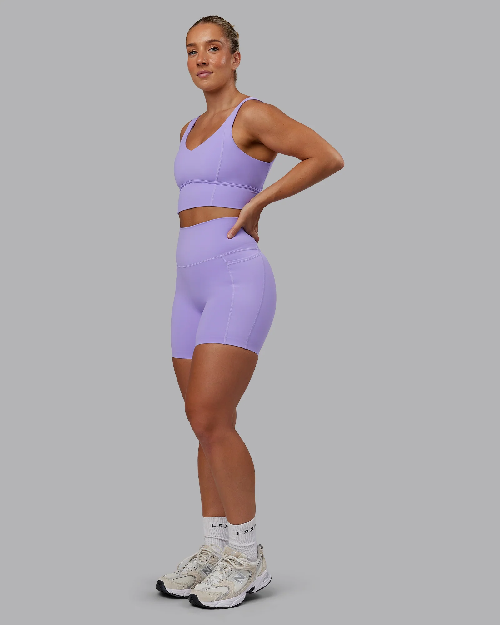10599-elixir-ultra-high-rise-6-short-pockets-violet-ray-6.webp Elixir Ultra High-Rise 6" Short Pockets - Violet Ray