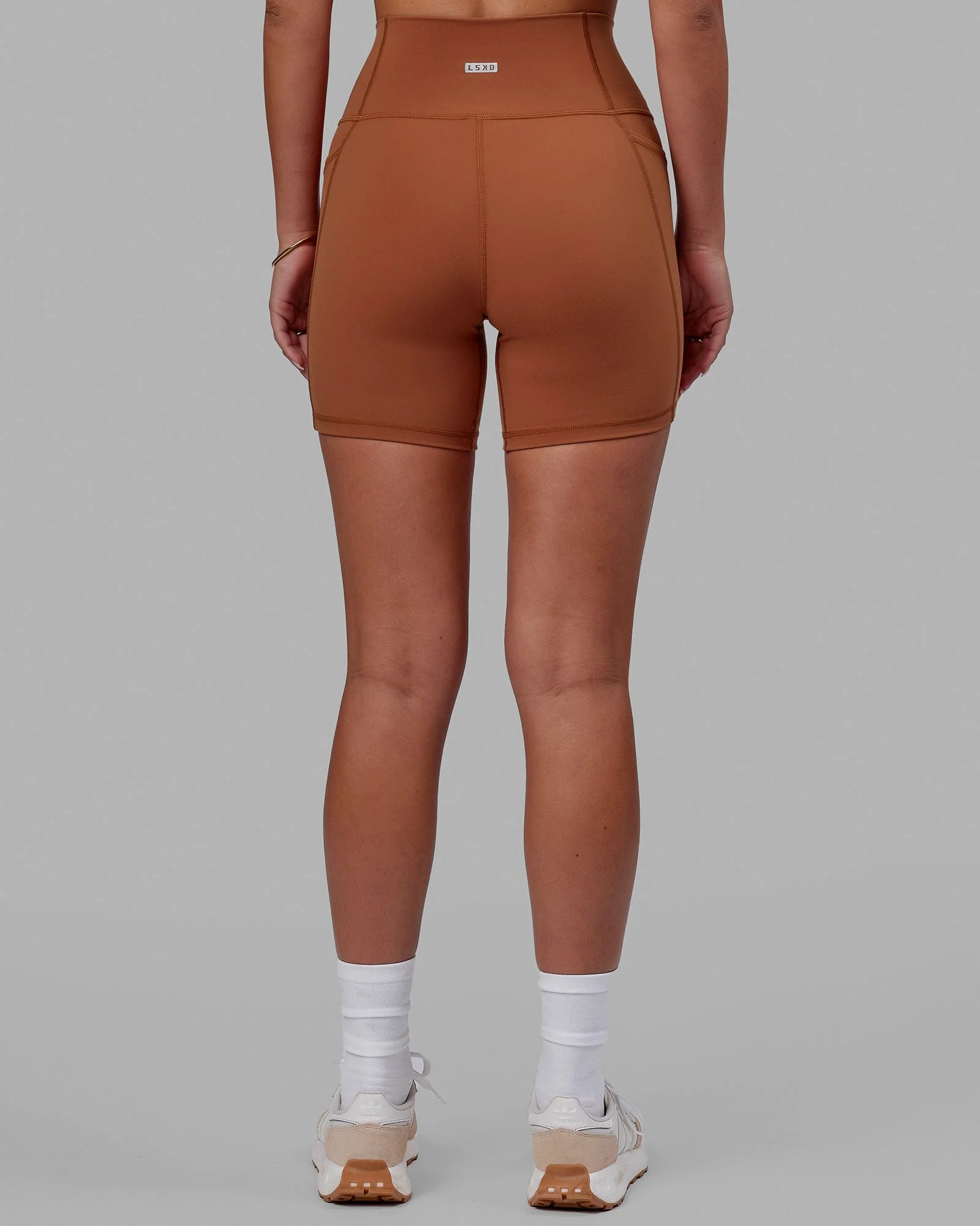 10630-fusion-ultra-high-rise-6-short-pockets-hazel-4.webp Fusion Ultra High-Rise 6" Short Pockets - Hazel