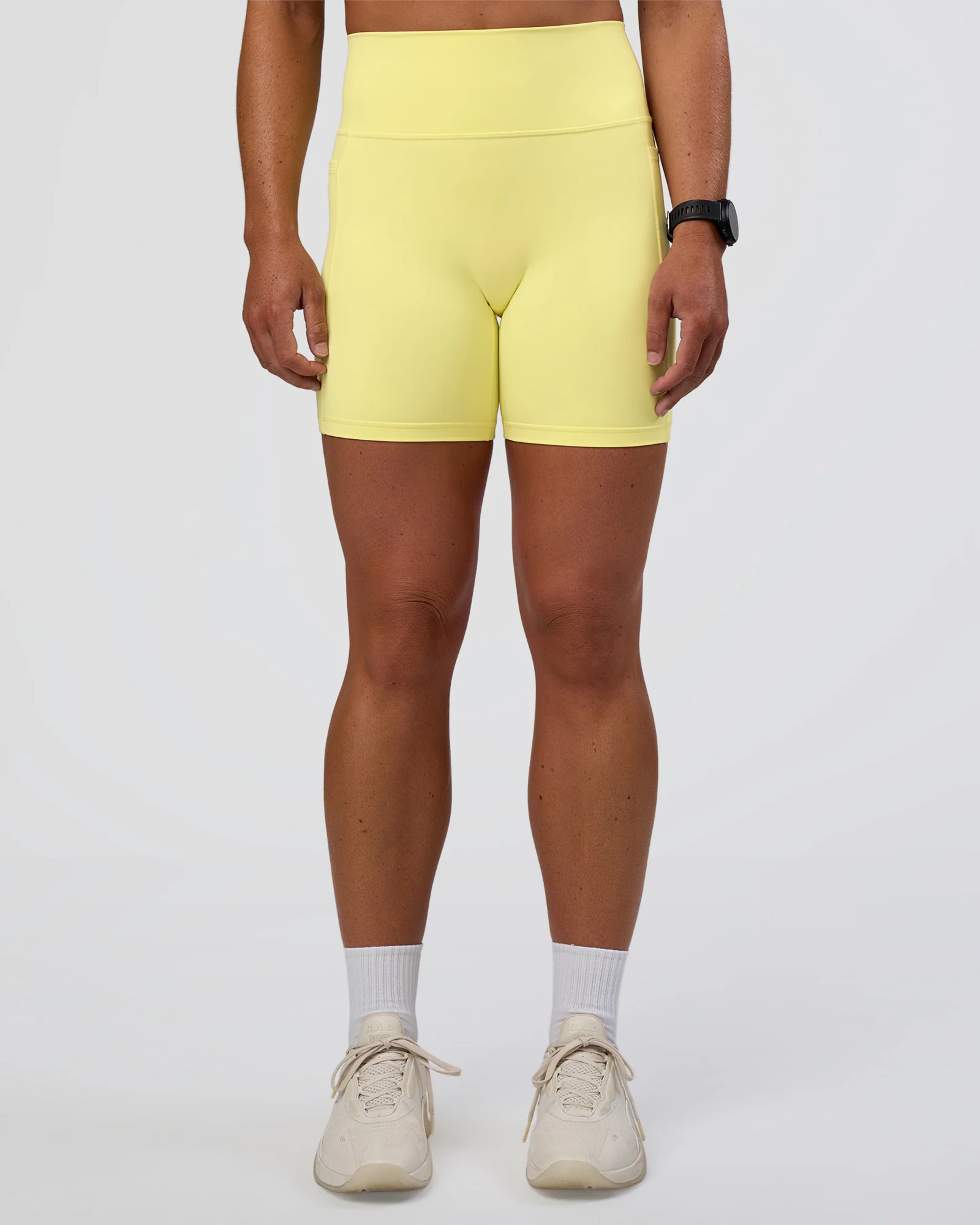 10684-fusion-ultra-high-rise-6-short-pockets-yellow-fizz-1.webp Fusion Ultra High-Rise 6" Short Pockets - Yellow Fizz