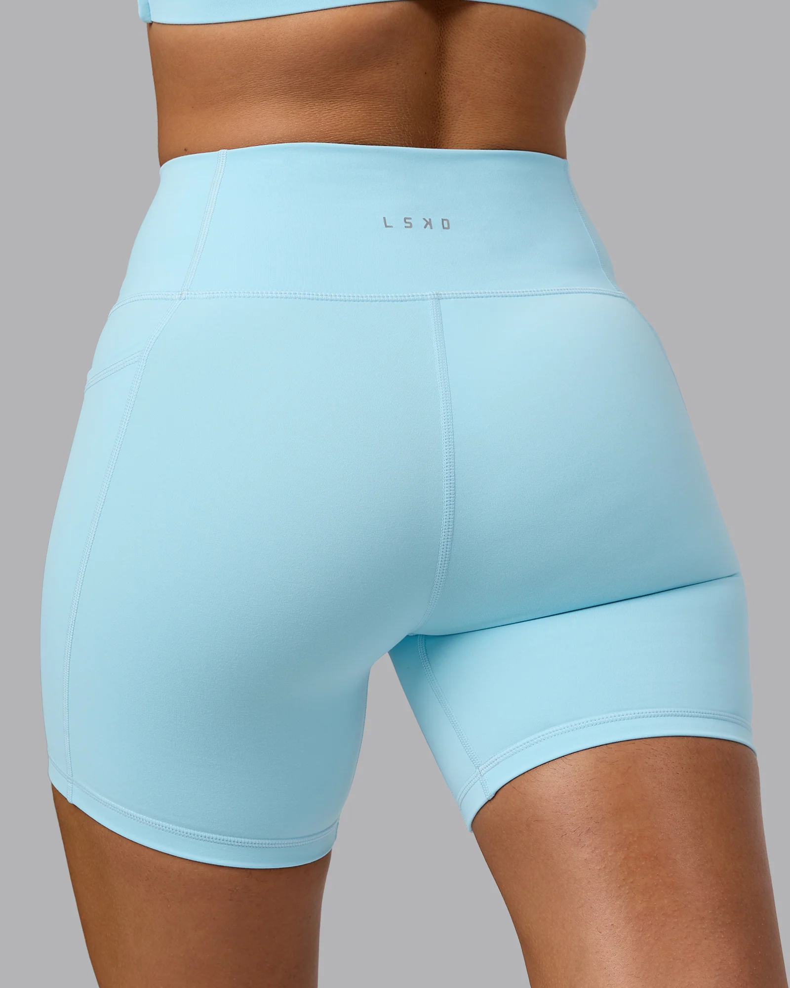 10729-fusion-ultra-high-rise-6-short-pockets-crystal-blue-7.webp Fusion Ultra High-Rise 6" Short Pockets - Crystal Blue
