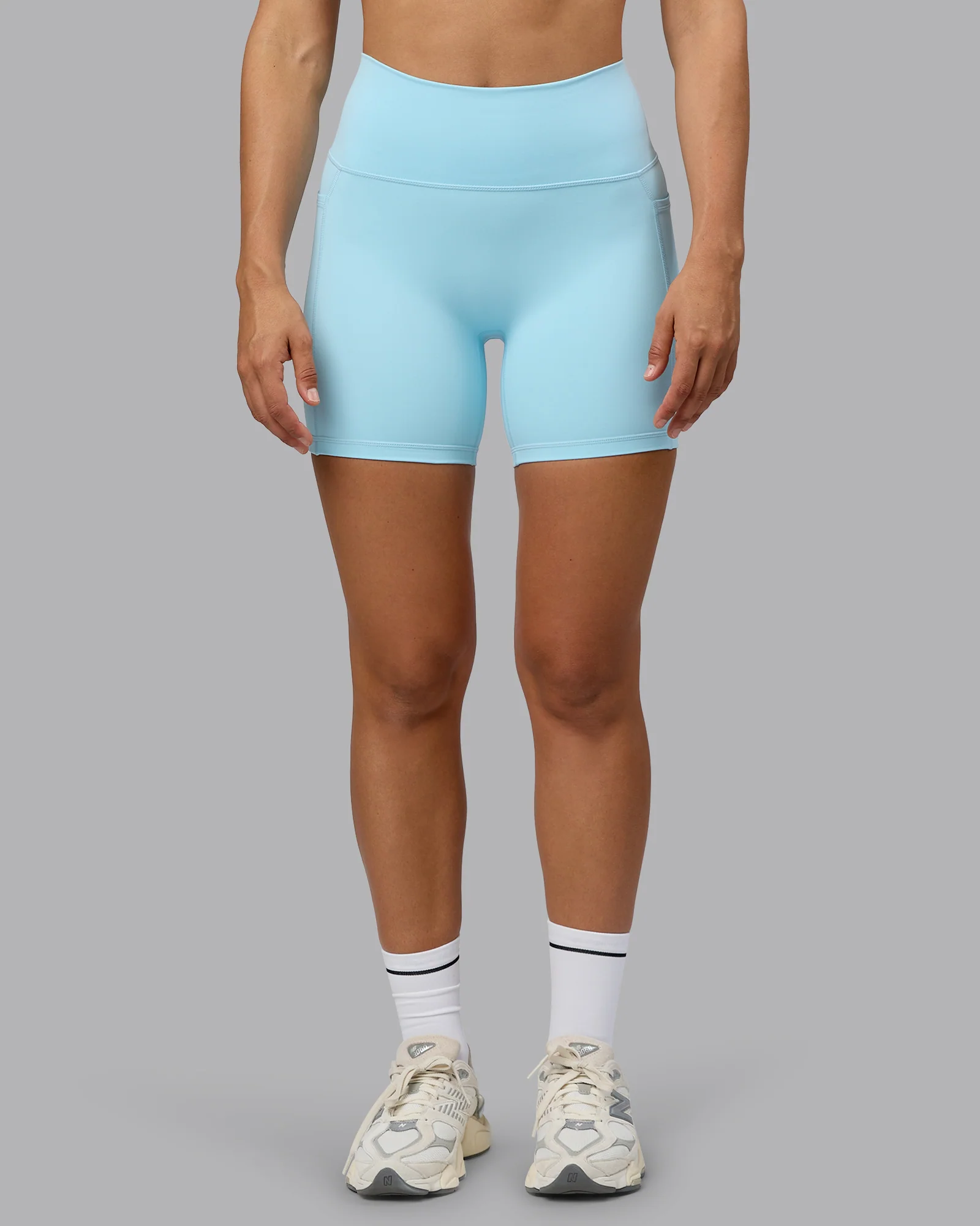 10729-fusion-ultra-high-rise-6-short-pockets-crystal-blue-8.webp Fusion Ultra High-Rise 6" Short Pockets - Crystal Blue