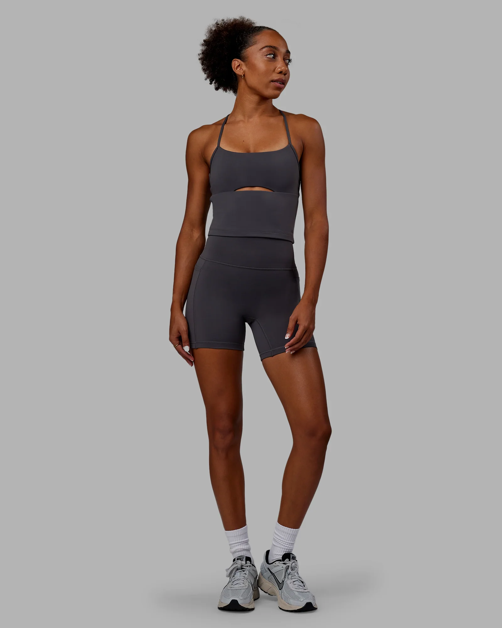 10874-bree-masters-fusion-ultra-high-rise-6-short-pockets-stormy-9.webp Bree Masters Fusion Ultra High-Rise 6" Short Pockets - Stormy