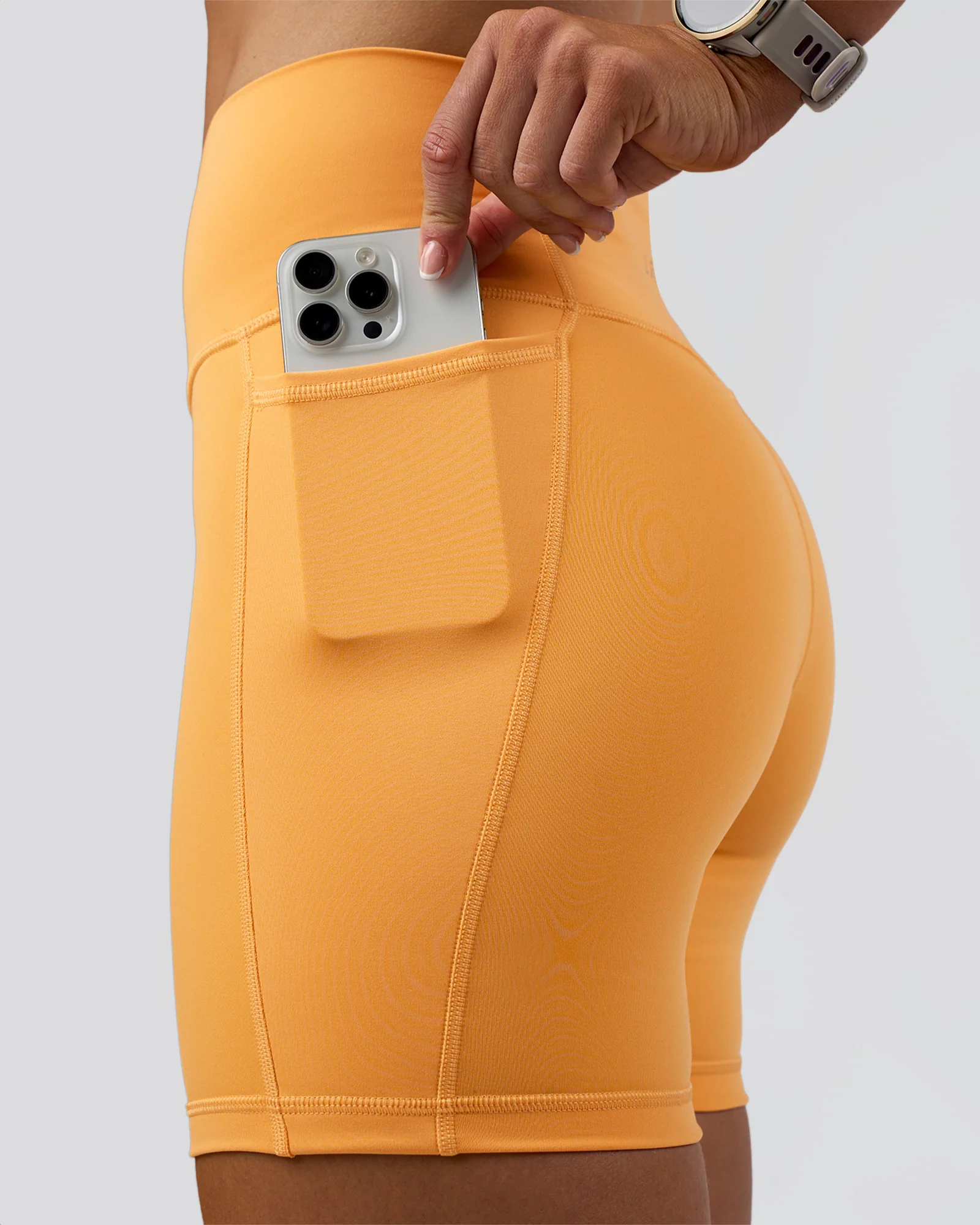 Fusion Ultra High-Rise 6" Short Pockets - Warm Apricot