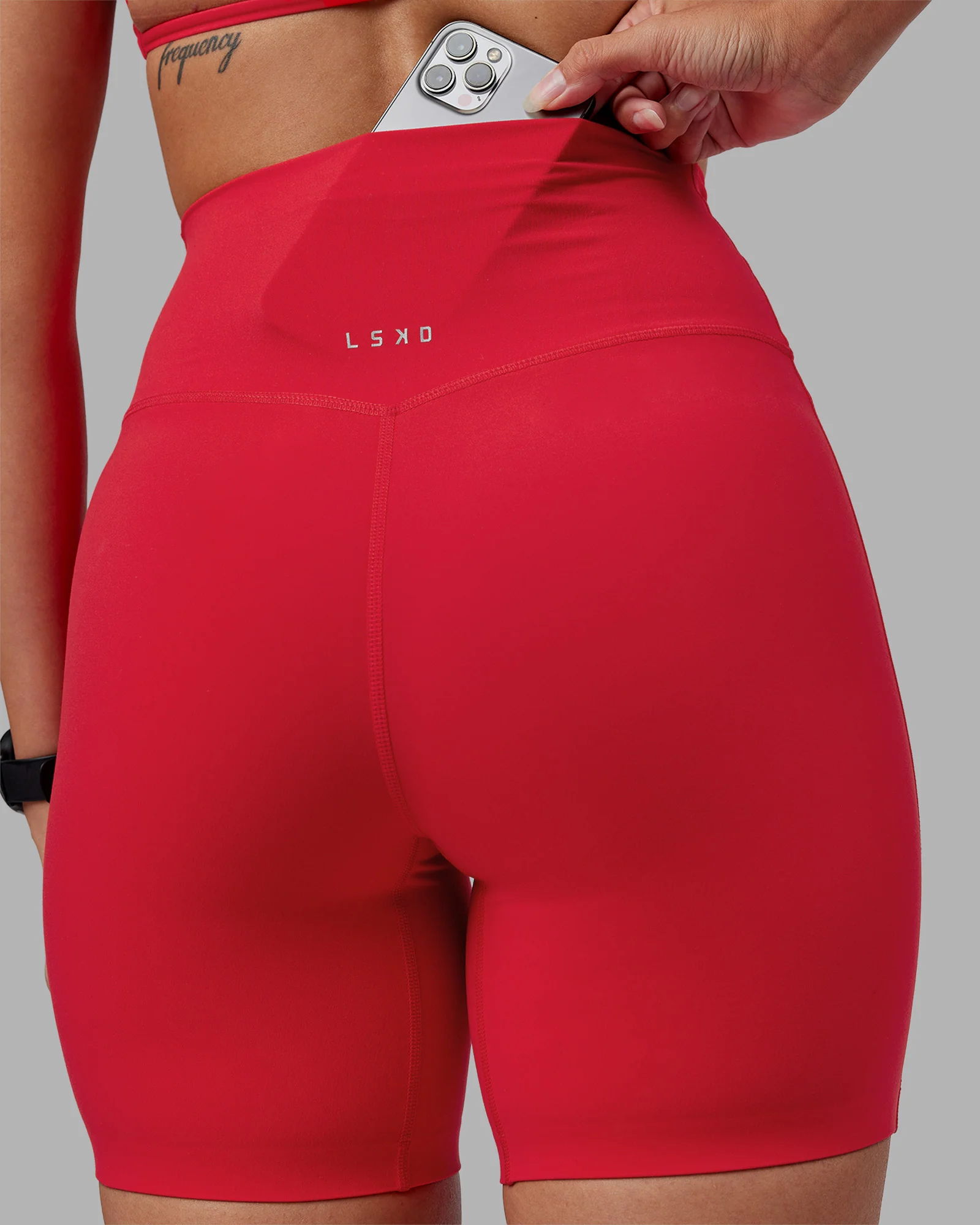 Elixir Ultra High-Rise 6" Short - Scarlet